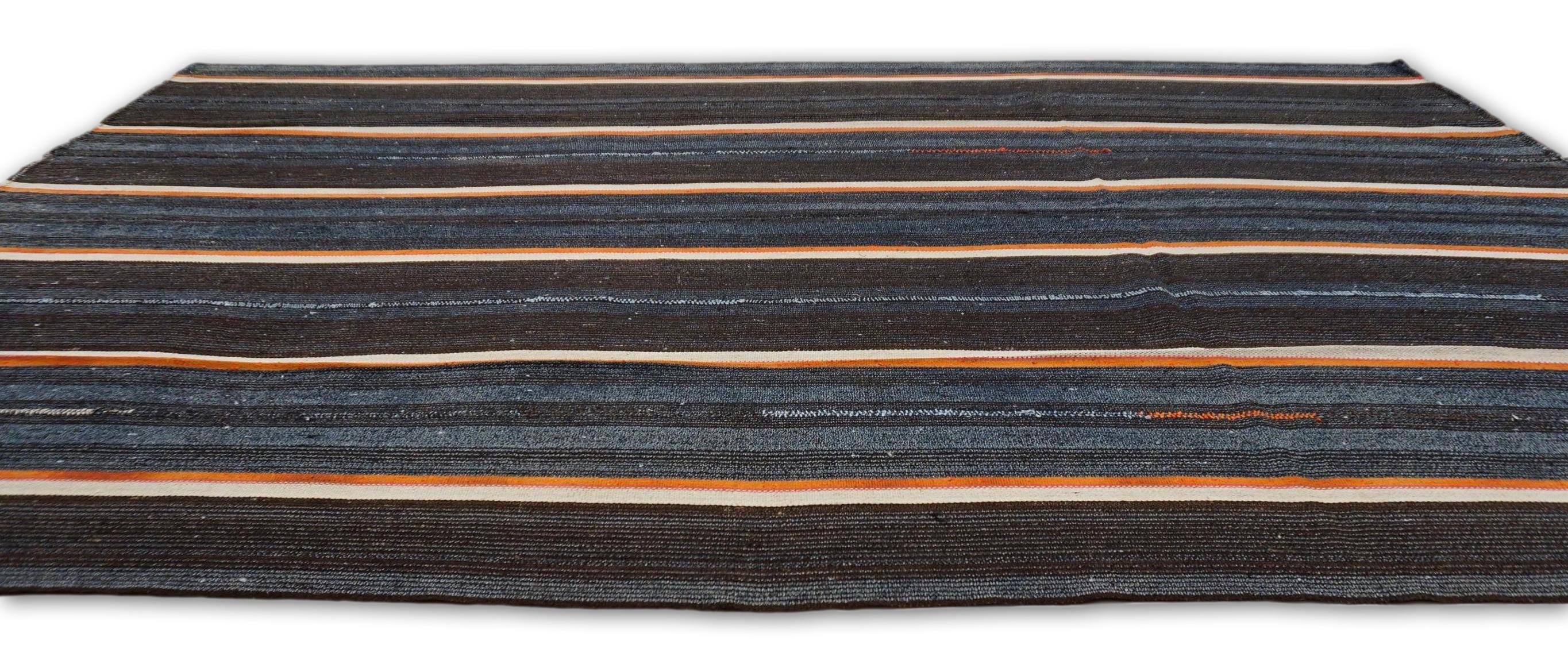 Kilim vintage de lana a rayas naranjas, marrones y azules 7'6''x12'1'' Moderno en venta