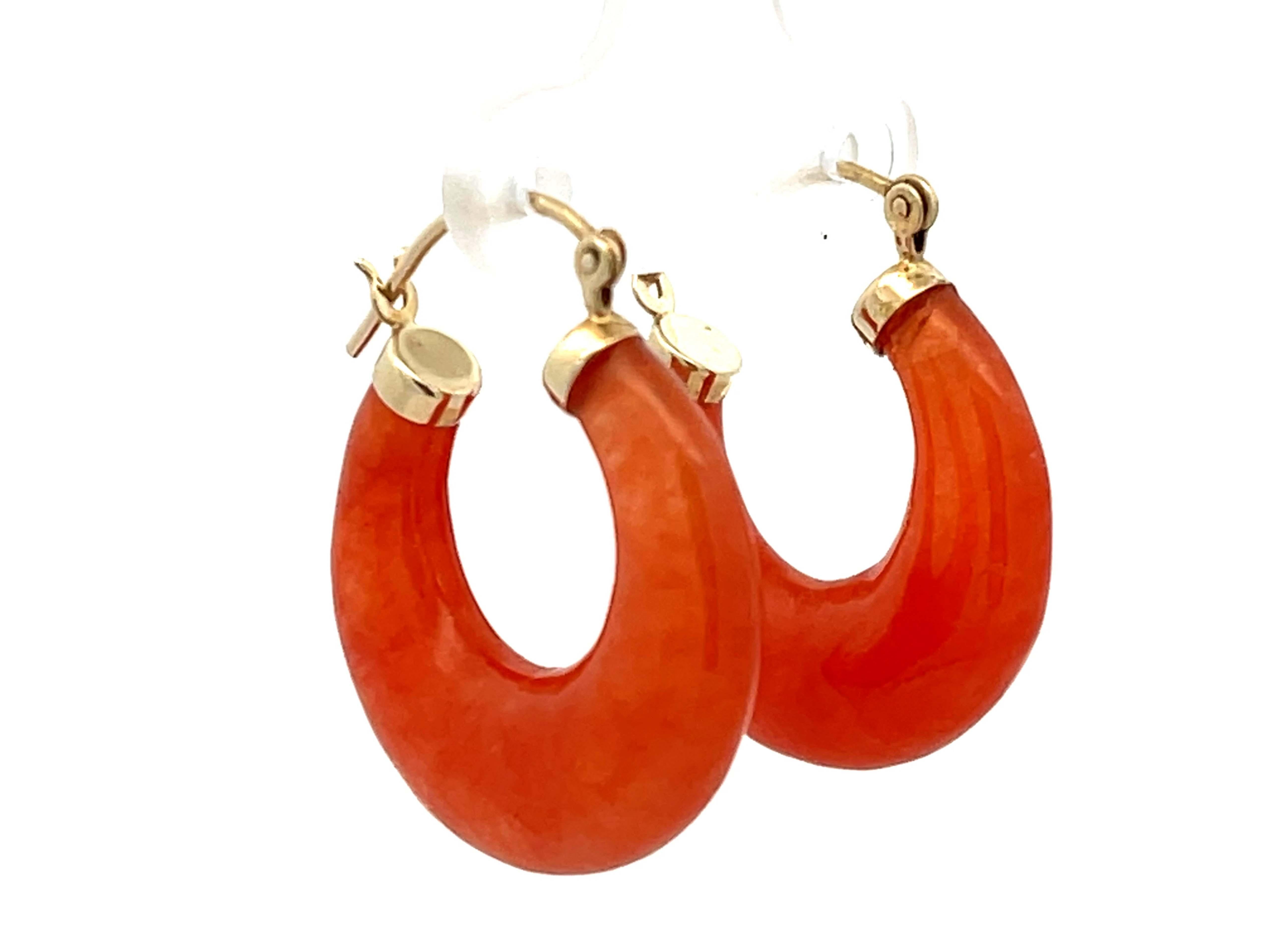 Modern Vintage Orange Carnelian Chunky Hoop Earrings 14K Gold For Sale