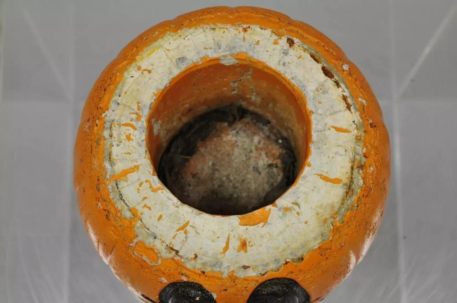 20ième siècle Ciment Orange Vintage 8