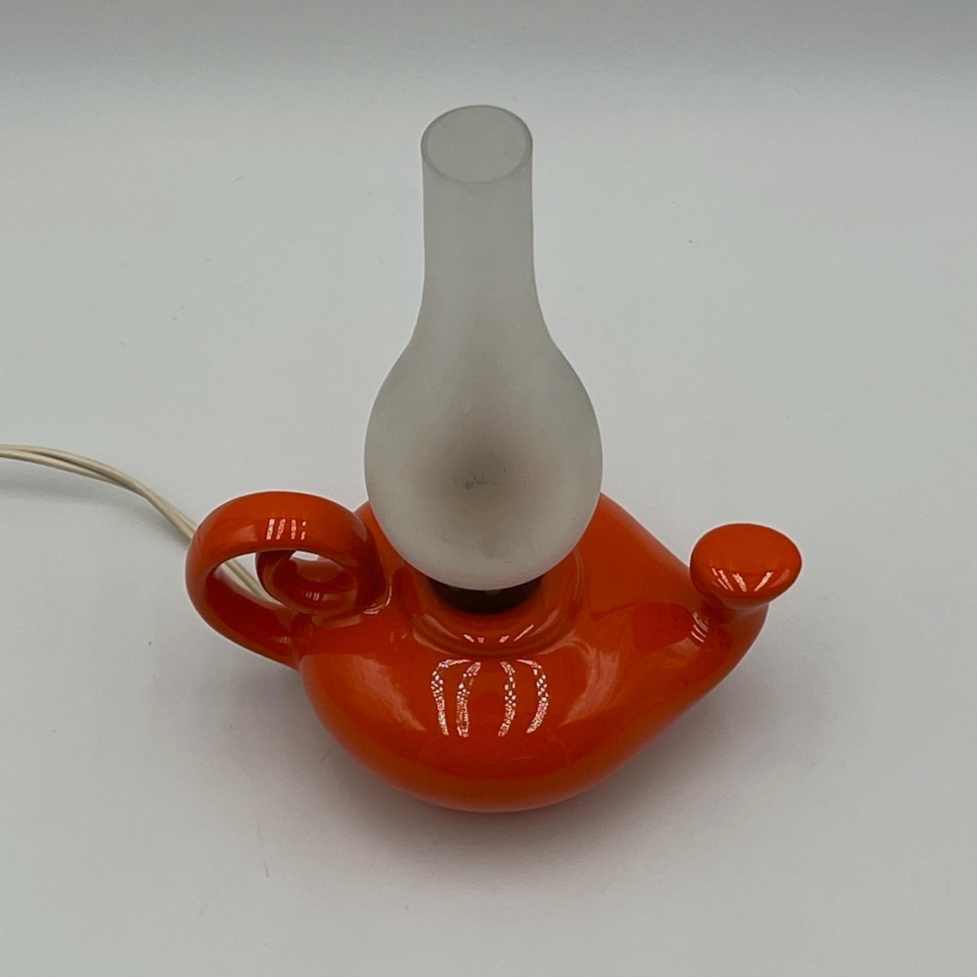 Orangefarbene Vintage-Lampe aus Keramik und Glas, Italien, 1960er Jahre im Angebot 3