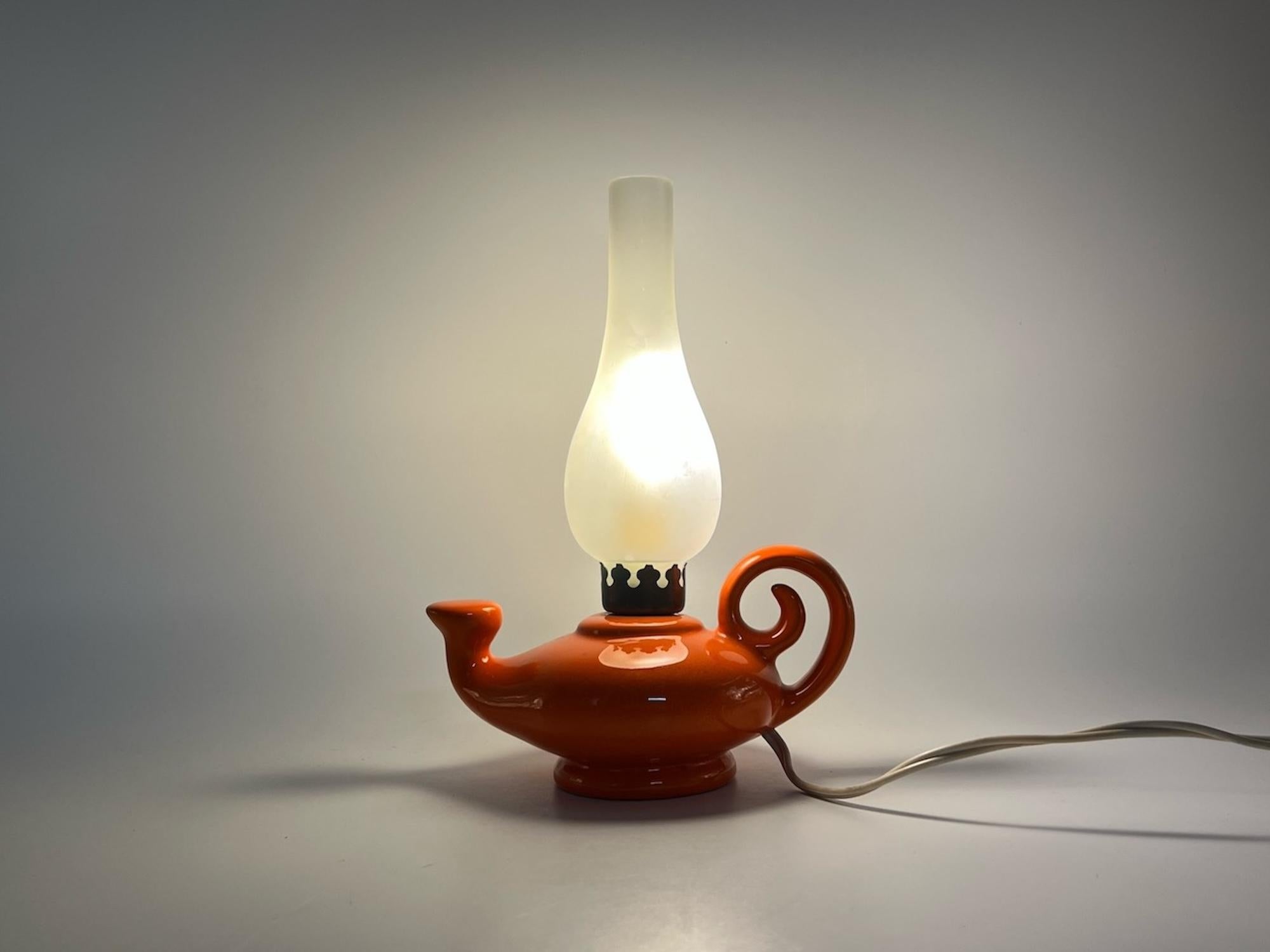 Orangefarbene Vintage-Lampe aus Keramik und Glas, Italien, 1960er Jahre im Angebot 4