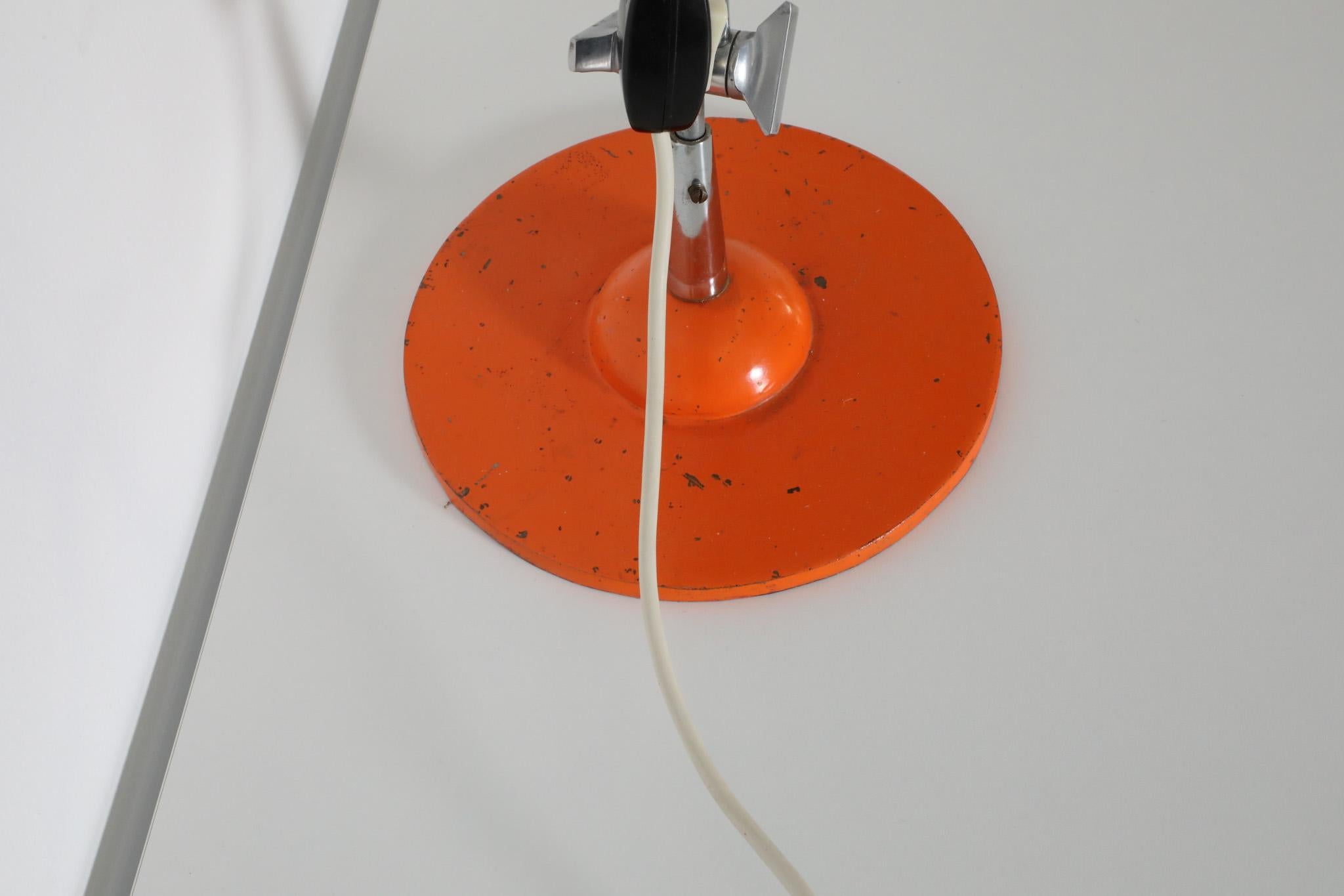 Orange emaillierte architektonische Quastenlampe, Vintage im Angebot 8