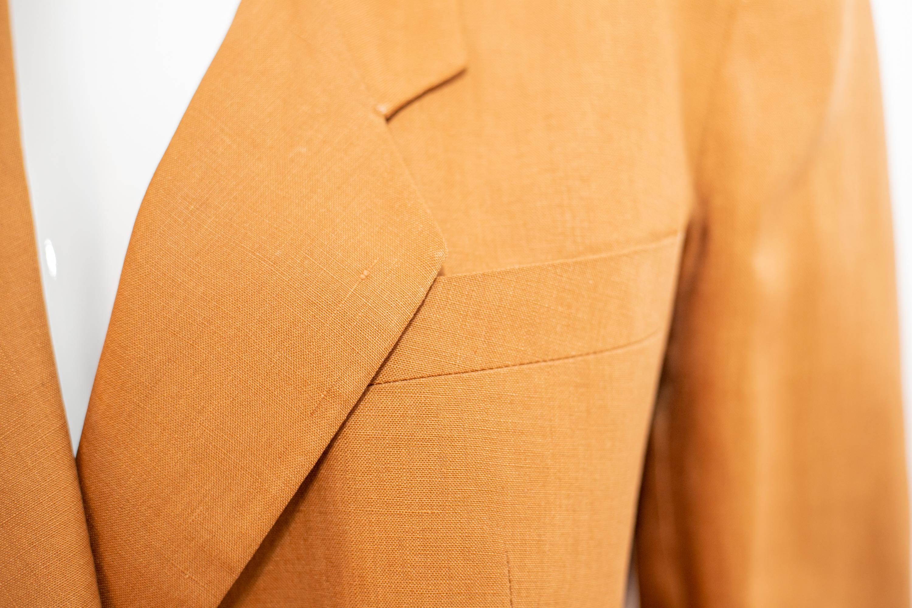 Vintage Orange Formal Suit by Gianni Versace In Good Condition For Sale In Milano, IT