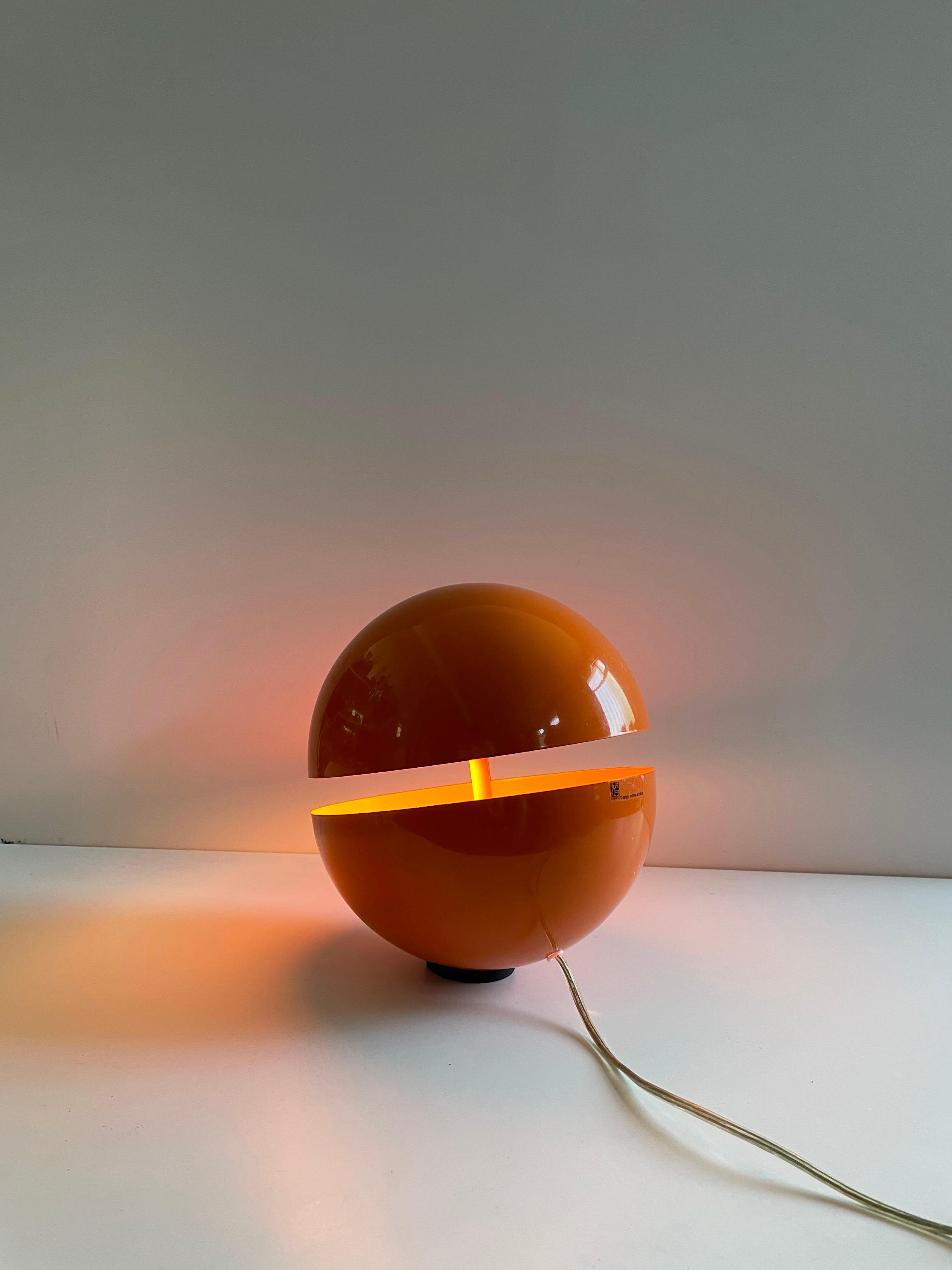 Vintage Orange Globe Table Lamp by Andrea Modica for Lumess, 1980s In Good Condition In Zagreb, HR