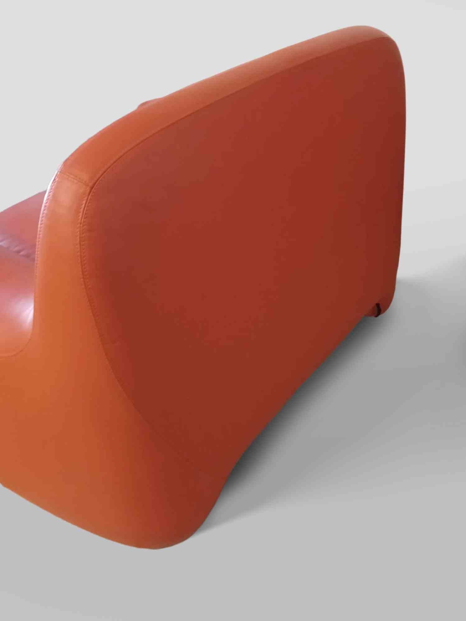 Sillón vintage de cuero naranja de Cinova, años 80 en venta 1