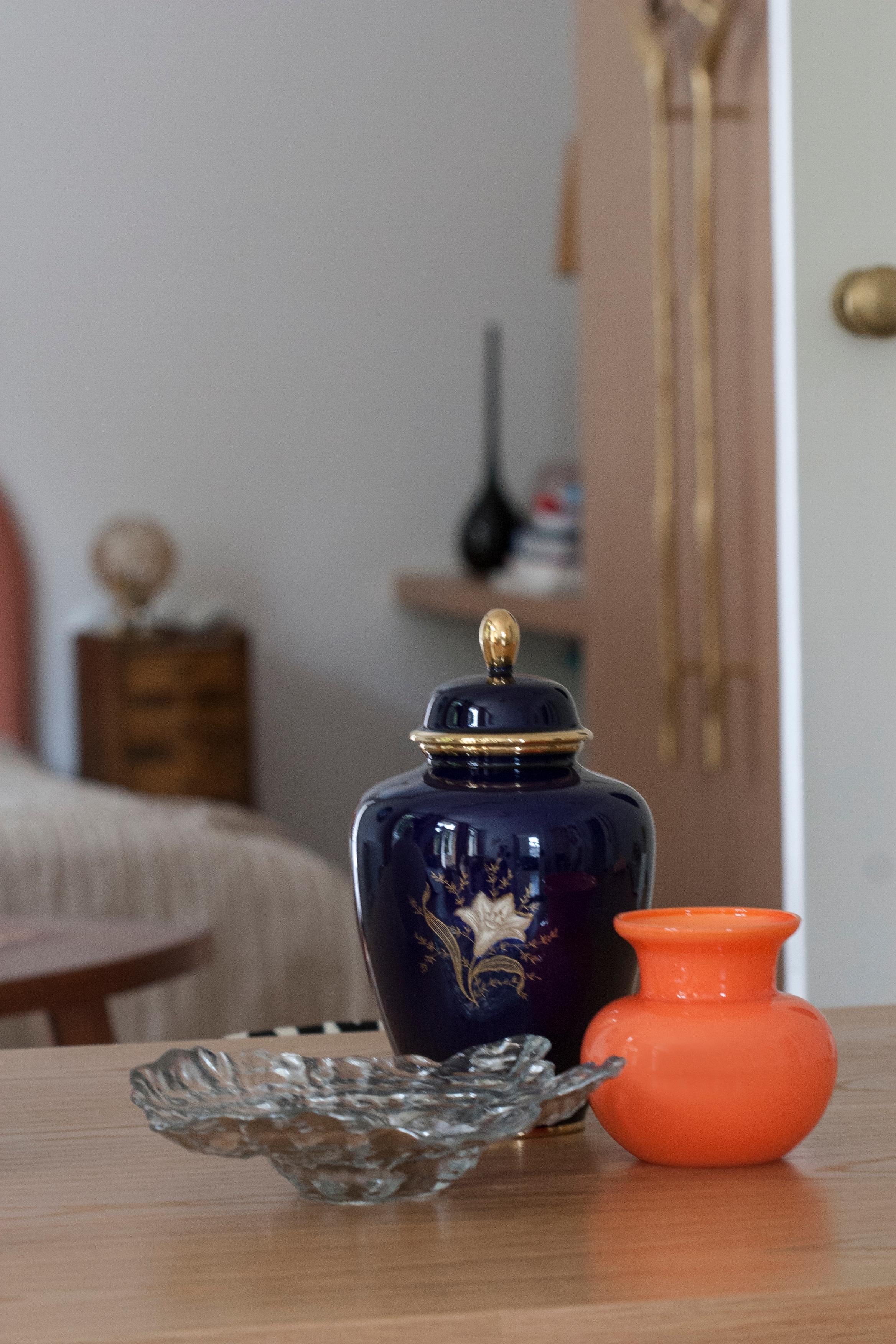 Vintage Orange Small Vase, 20th Century, Europe, 1960s In Good Condition For Sale In 05-080 Hornowek, PL