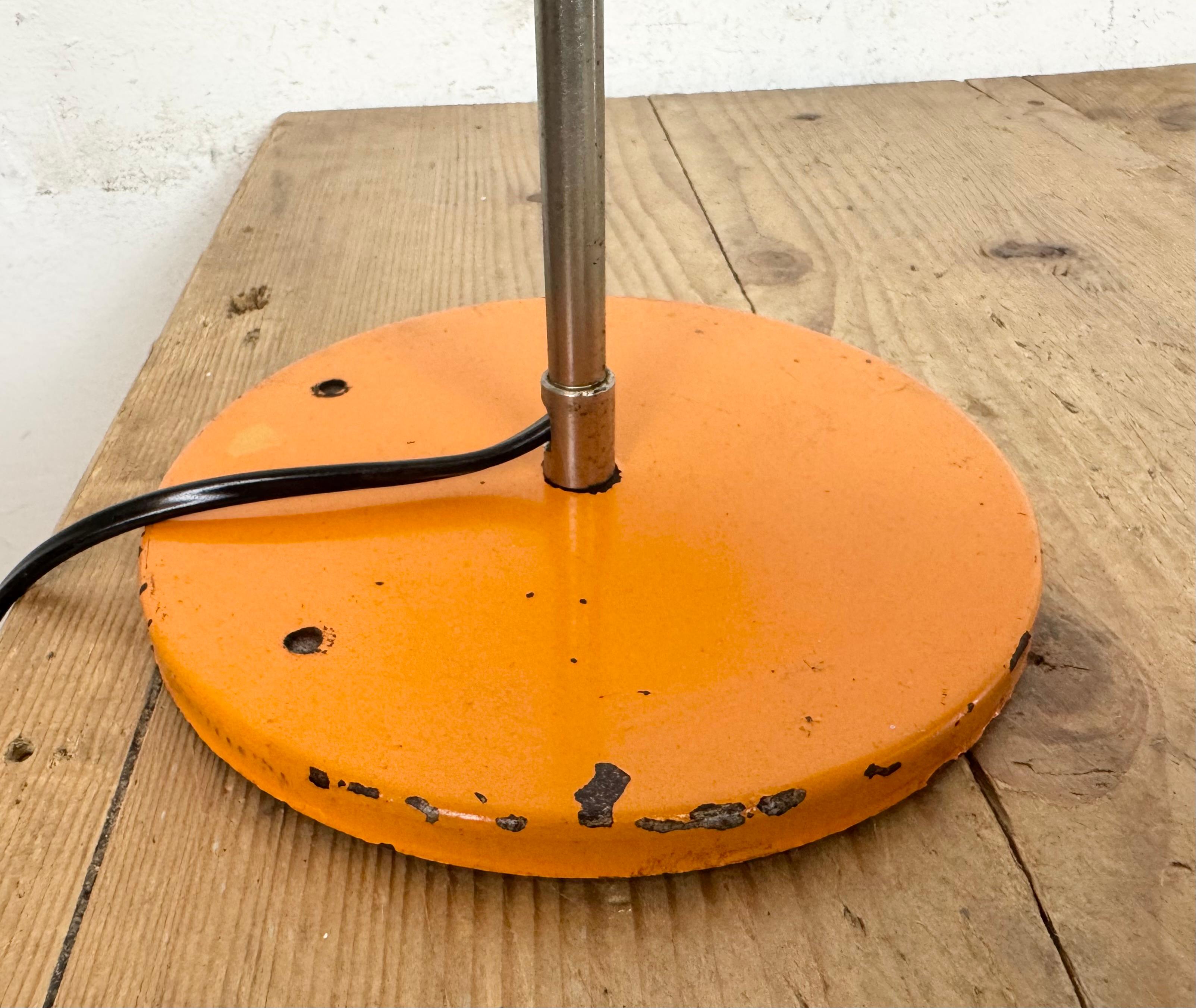 Lámpara de mesa naranja vintage , años 70 en venta 3