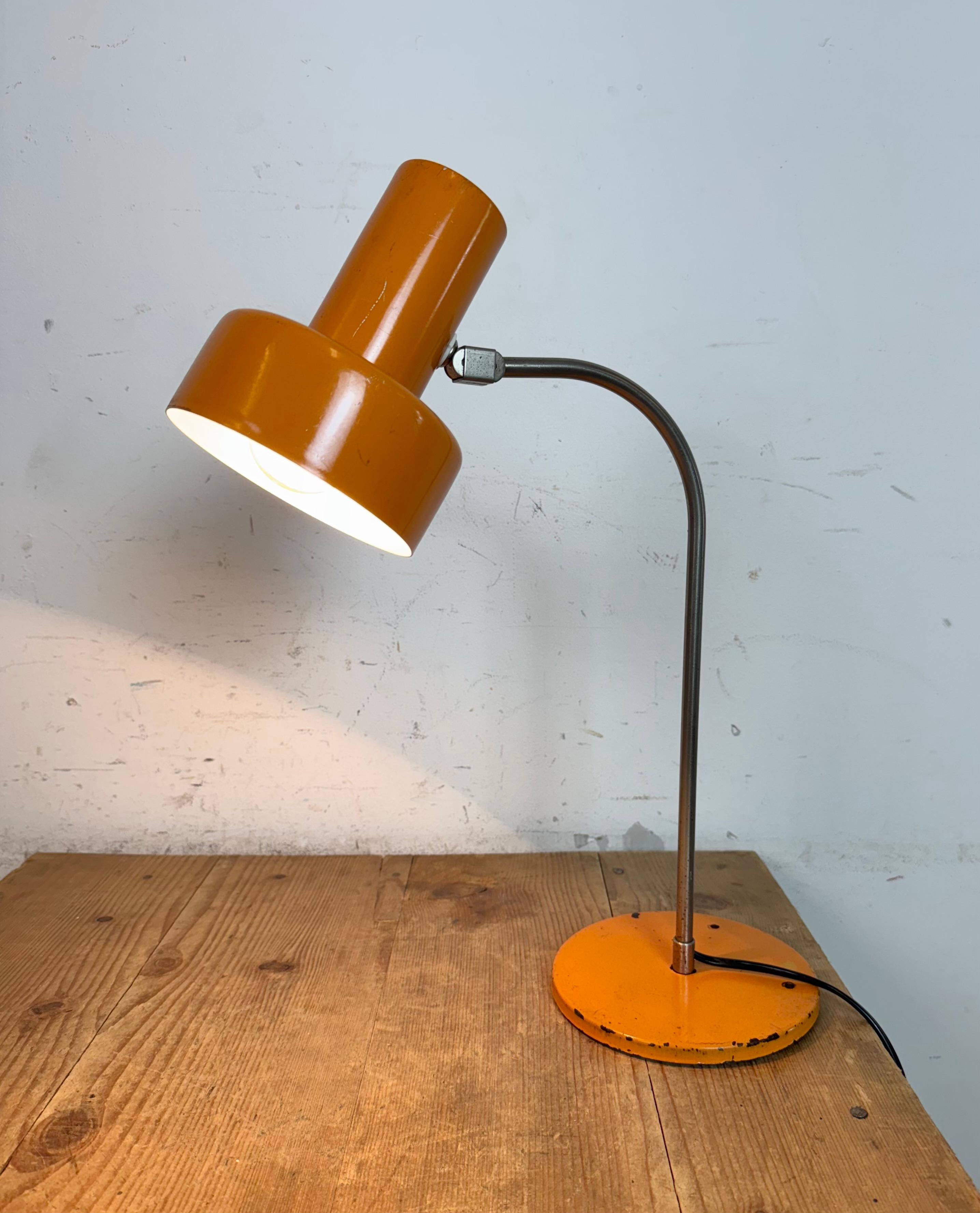 Lámpara de mesa naranja vintage , años 70 en venta 5