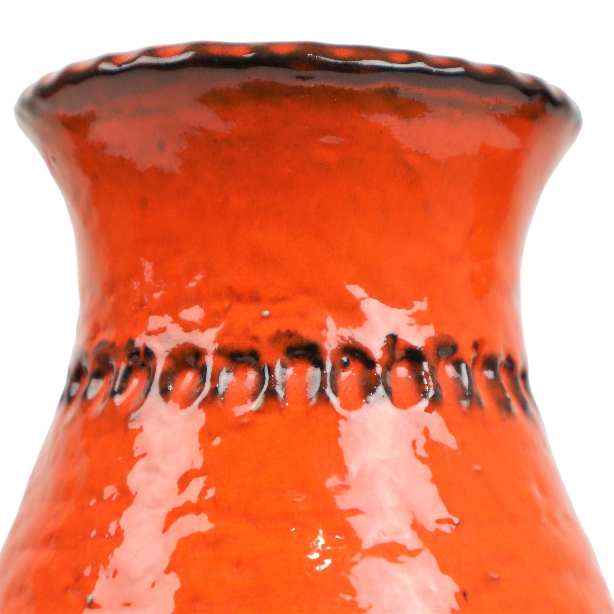 Vase orange Jasba Allemagne de l'Ouest poterie rétro 322 11-28 en vente 1