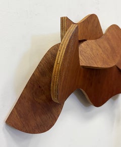 Sculpture murale abstraite en bois cintré, organique entrelacé