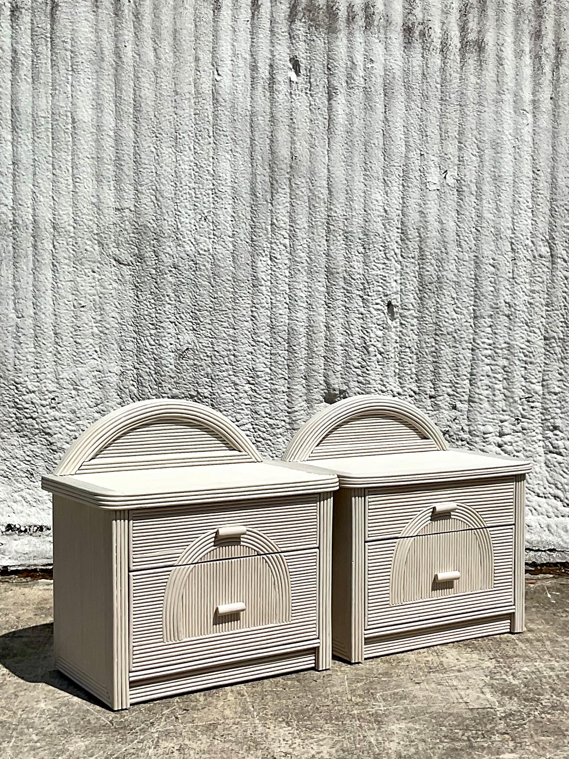 Vintage Organic Modern Arched Pencil Reed Nightstands, a Pair In Good Condition In west palm beach, FL