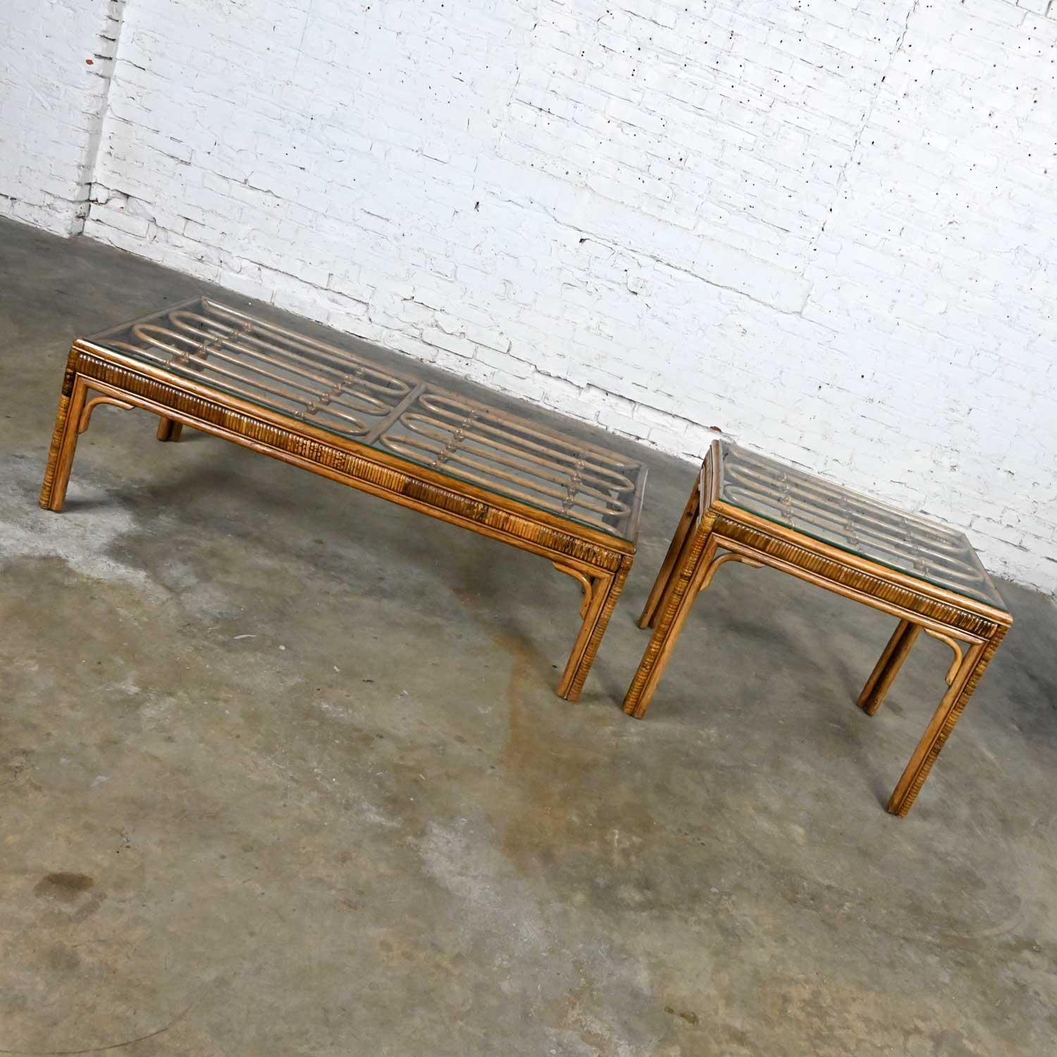 Paar Vintage Organic Modern Rattan Couchtisch & Beistelltisch im Stil Ficks Reed (20. Jahrhundert) im Angebot