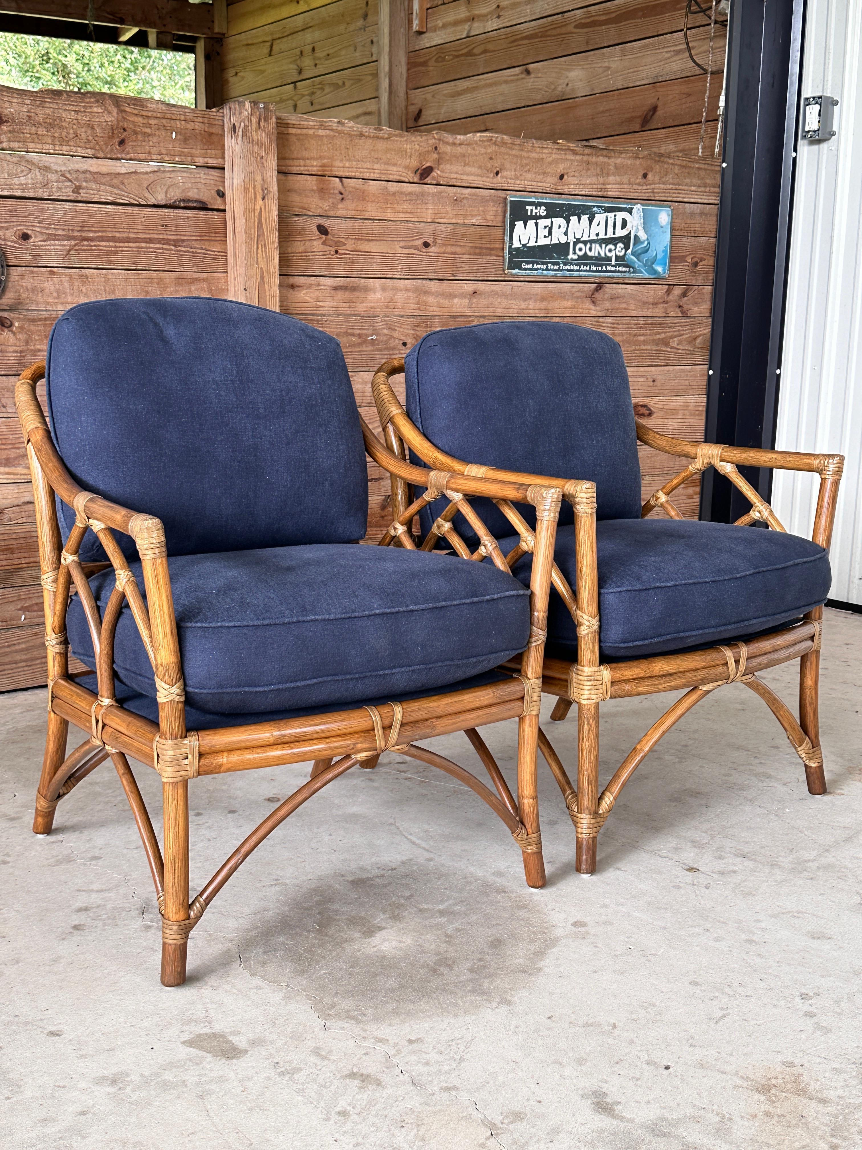 Vintage Organic Modern restaurato Rattan Cathedral Back Lounge Chair by McGuire 2 in vendita 3