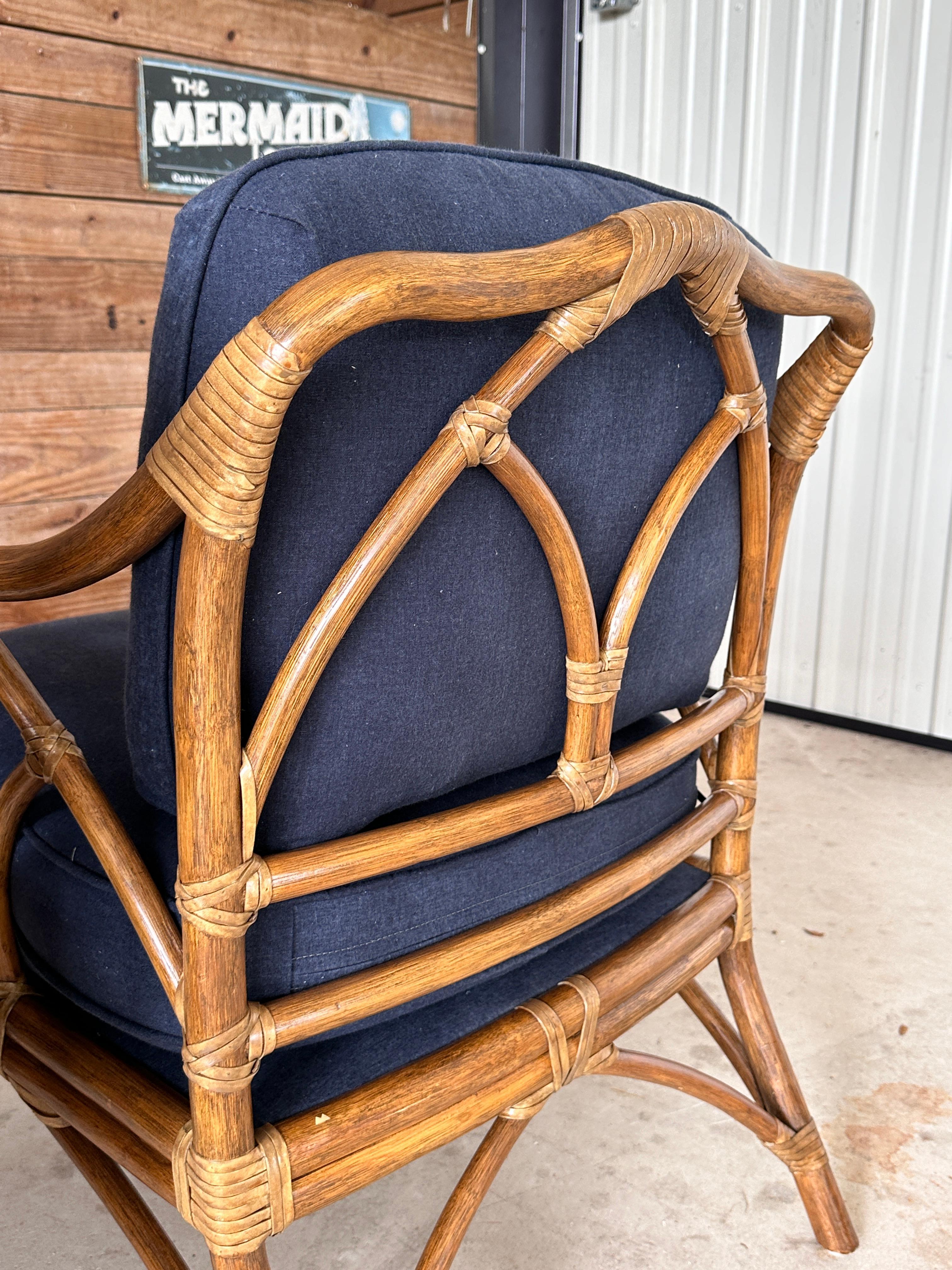 Tessuto Vintage Organic Modern restaurato Rattan Cathedral Back Lounge Chair by McGuire 2 in vendita