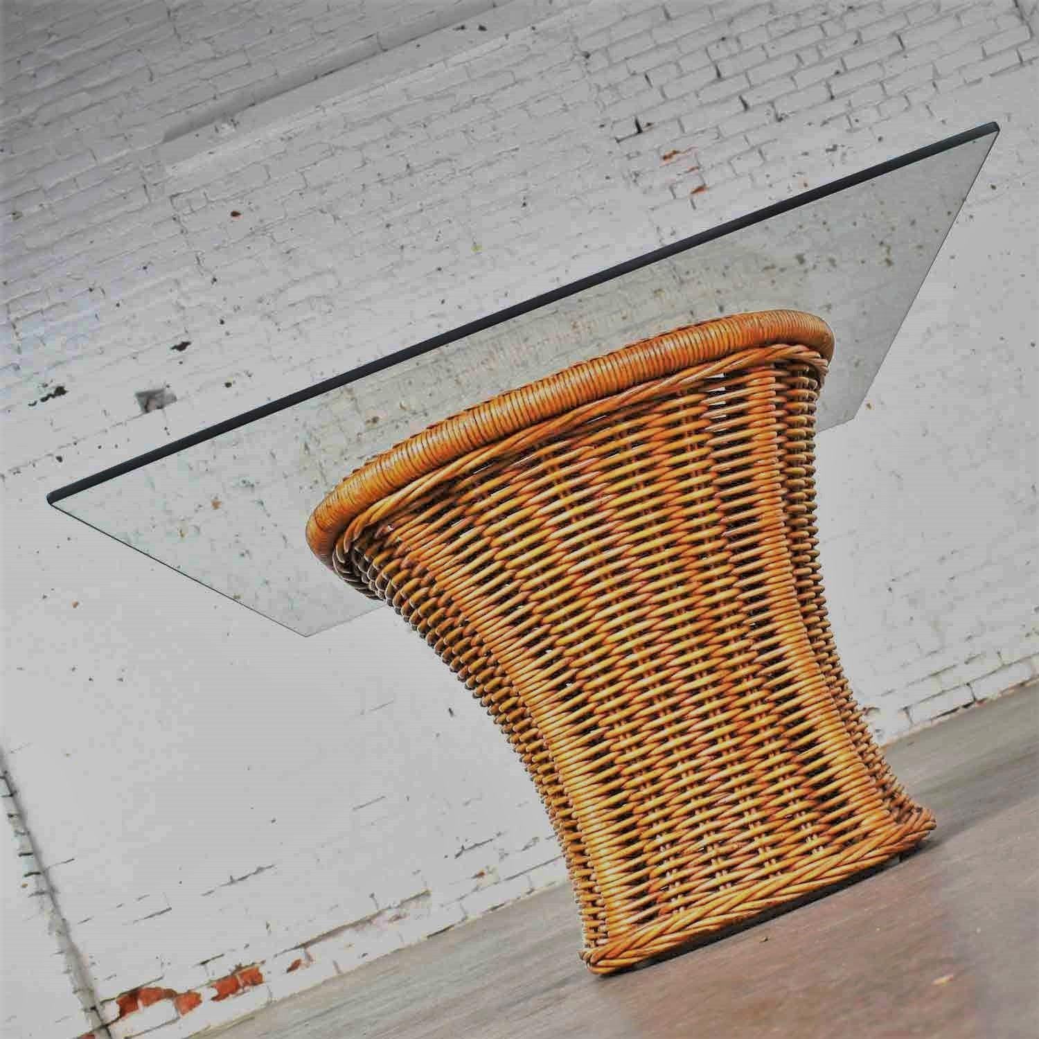 Organic Modern Woven Wicker Rattan Side or End Table with Rectangular Glass For Sale 1