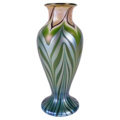 Vintage Orient & Flume Favrile Studio Art Glass Vase Green Pulled Feather 1977