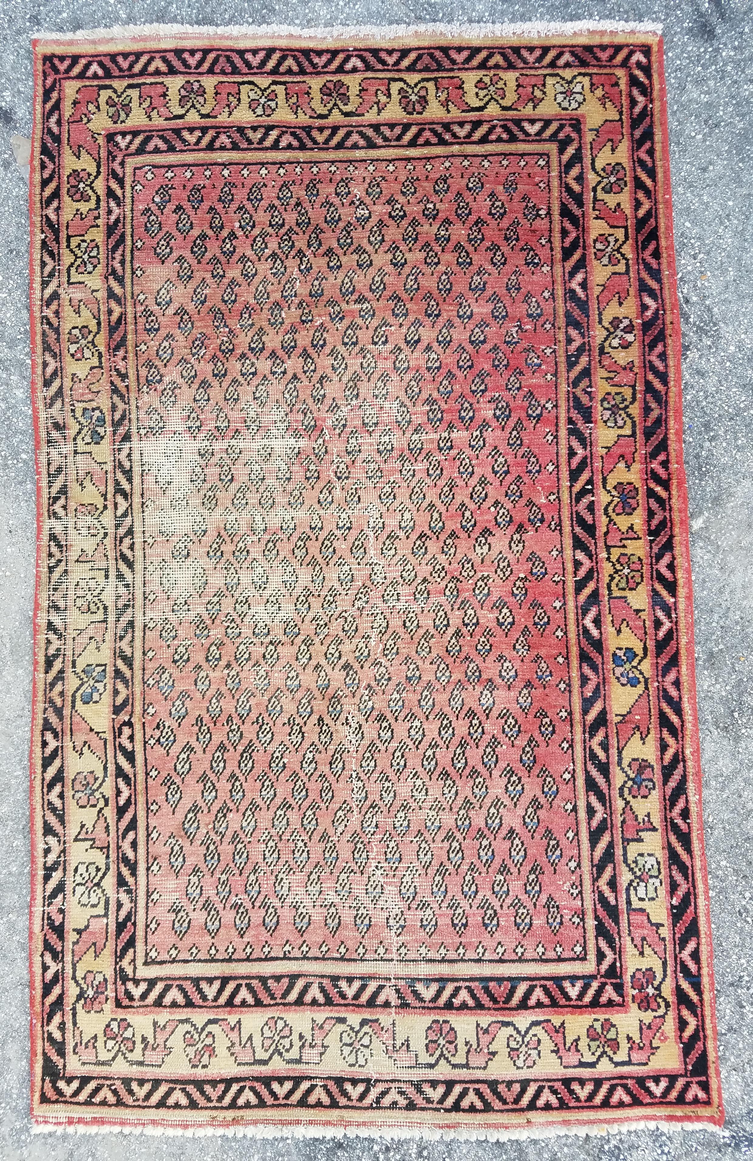 Late 20th Century Vintage Oriental Area Rug, Pakistan Sar 11 For Sale