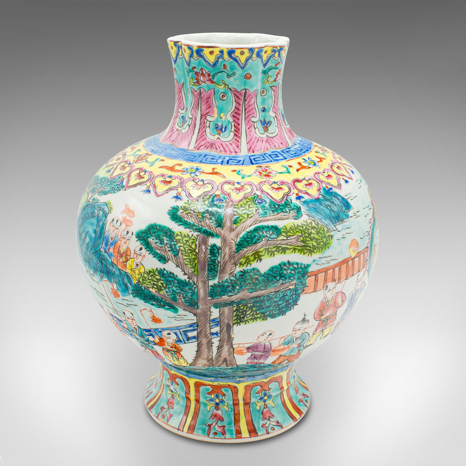 Vintage Oriental Baluster Vase, Chinese Ceramic Flower Urn, Polychrome, Art Deco For Sale 9