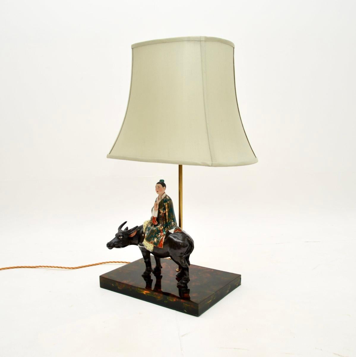 Chinese Export Vintage Oriental Ceramic Table Lamp For Sale