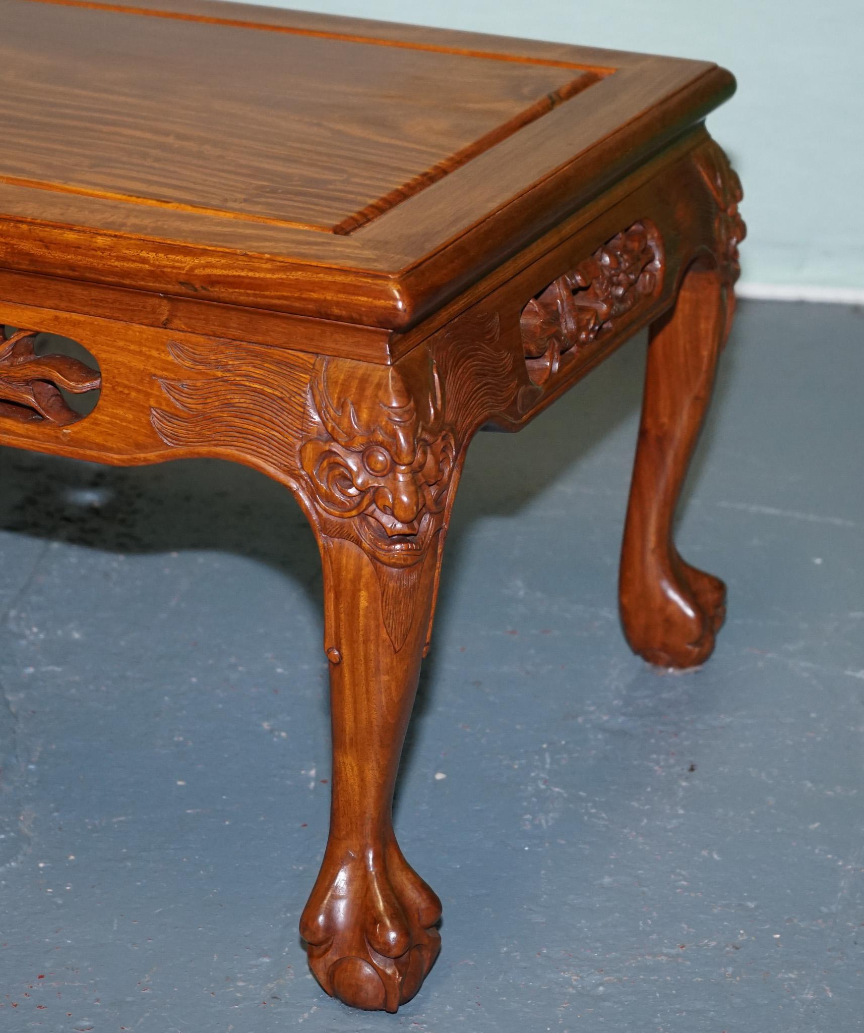 VINTAGE ORIENTAL CHINESE CABRIOLE PAW FEET WITH CARVED DRAGON DESiGN For Sale 8