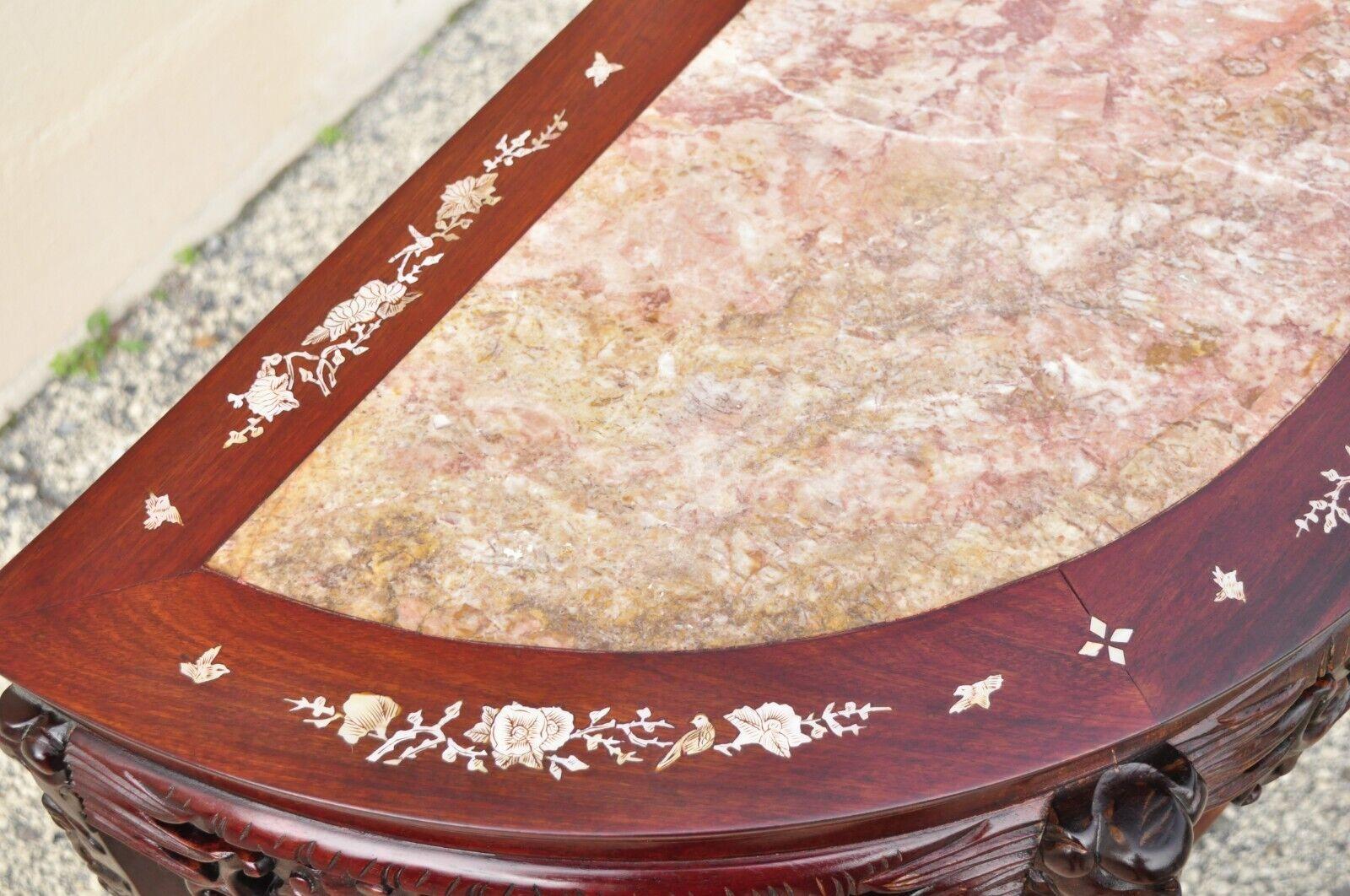 Vieille table console chinoise orientale en bois dur sculpté avec plateau en marbre Demilune en vente 3