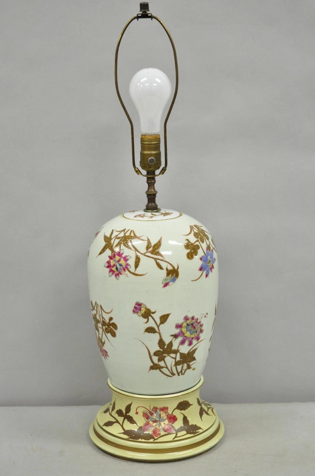 Lampada da tavolo orientale cinese d'epoca in porcellana bulbosa Jardinière floreale orientale in vendita 5