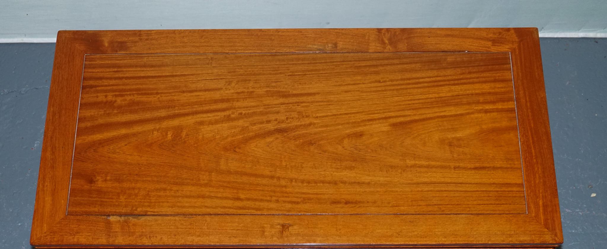 Teak VINTAGE ORIENTAL CHiNESE RECTANGULAR TEAK CARVED COFFEE TABLE For Sale
