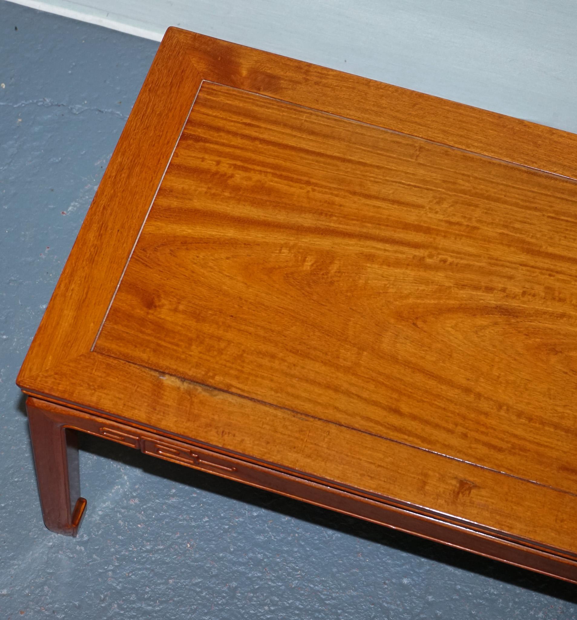 VINTAGE ORIENTAL CHiNESE RECTANGULAR TEAK CARVED COFFEE TABLE For Sale 2