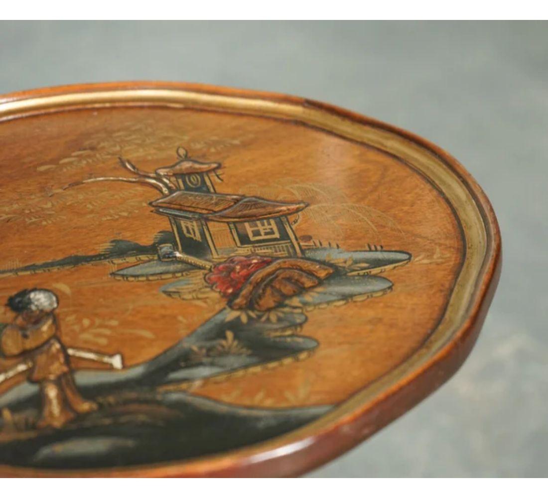 Britannique Lampe d'appoint vintage sur piédestal, peinte à la main, style chinoiserie orientale ébénisée en vente