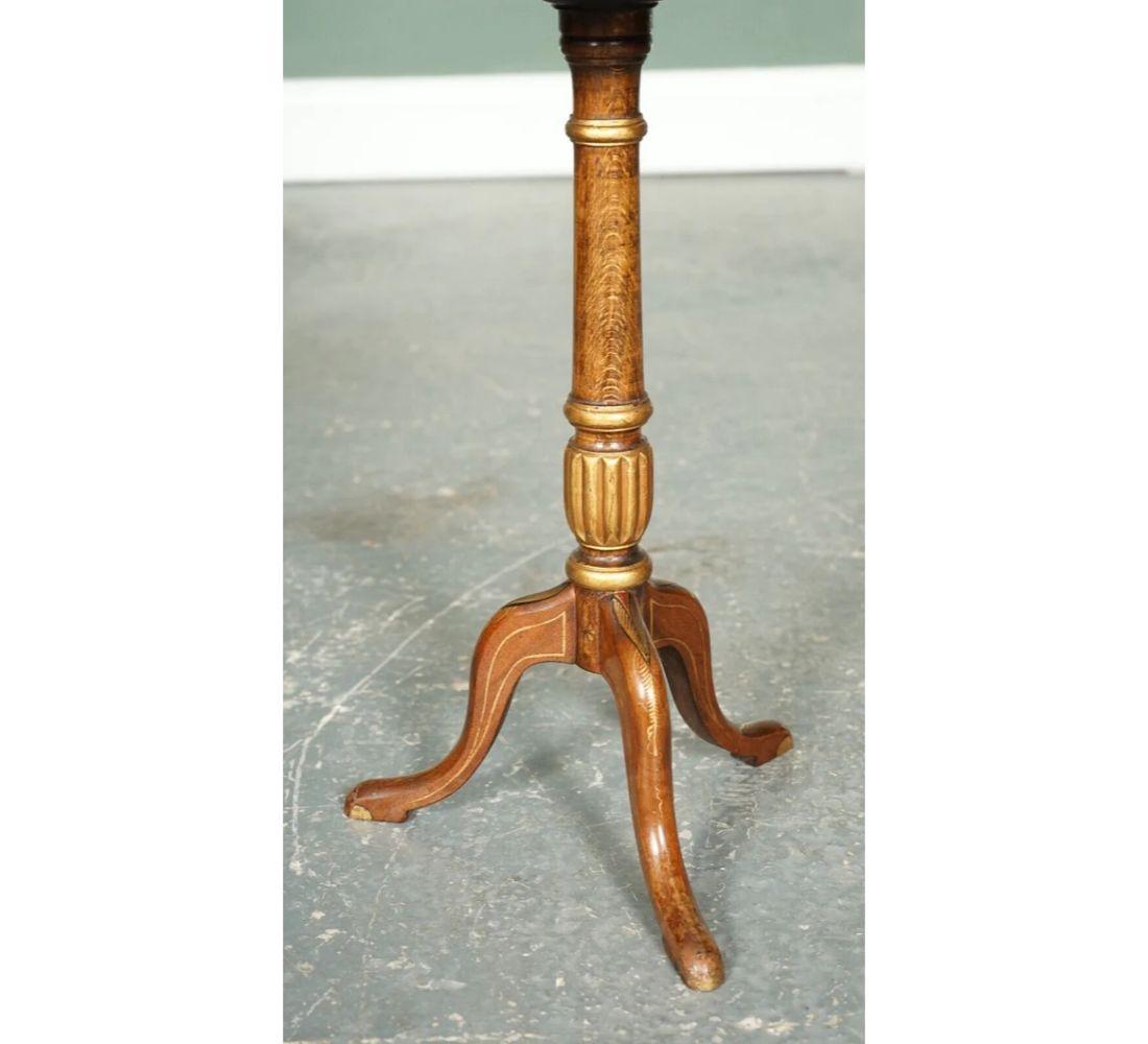 Vintage Oriental Chinoiserie Ebonised Hand Painted Pedestal Seite Ende Lampe Tisch (20. Jahrhundert) im Angebot