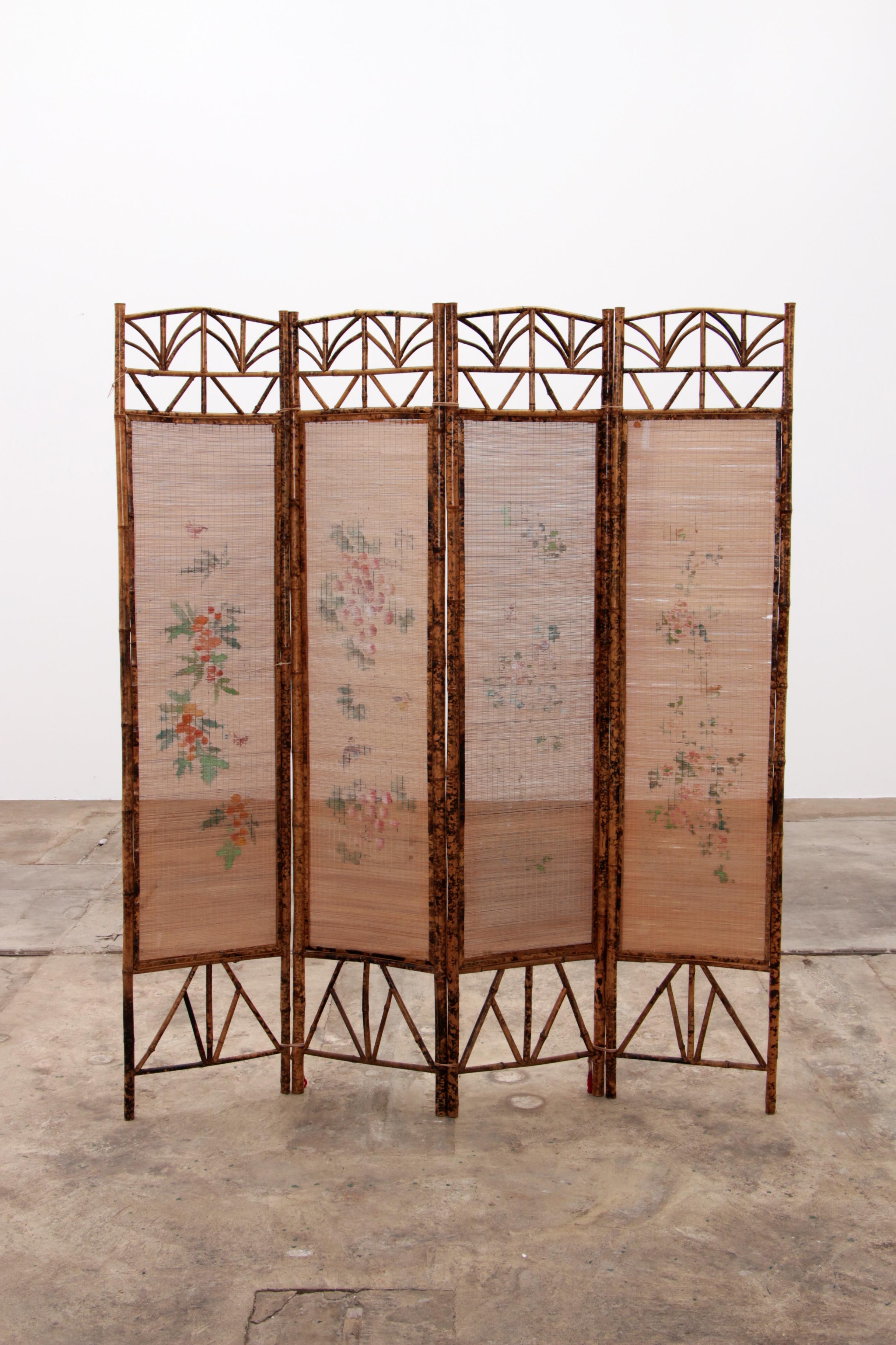 Big Oriental Chinese folding screen Bamboo with Silk  1950 For Sale 9