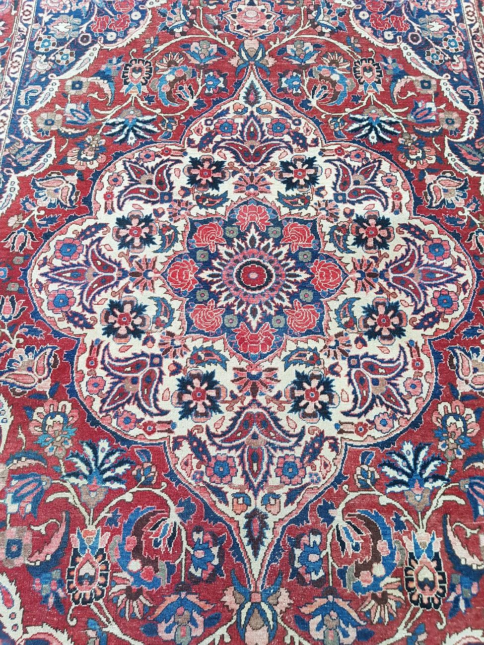 Vintage oriental hand-knotted woollen carpet with cotton warp with beautiful patterns and colors (light wear), Second half of the 20th century.

The measurements are,
Width 211 cm/ 83 inch.
Long 310 cm/ 122 inch.
