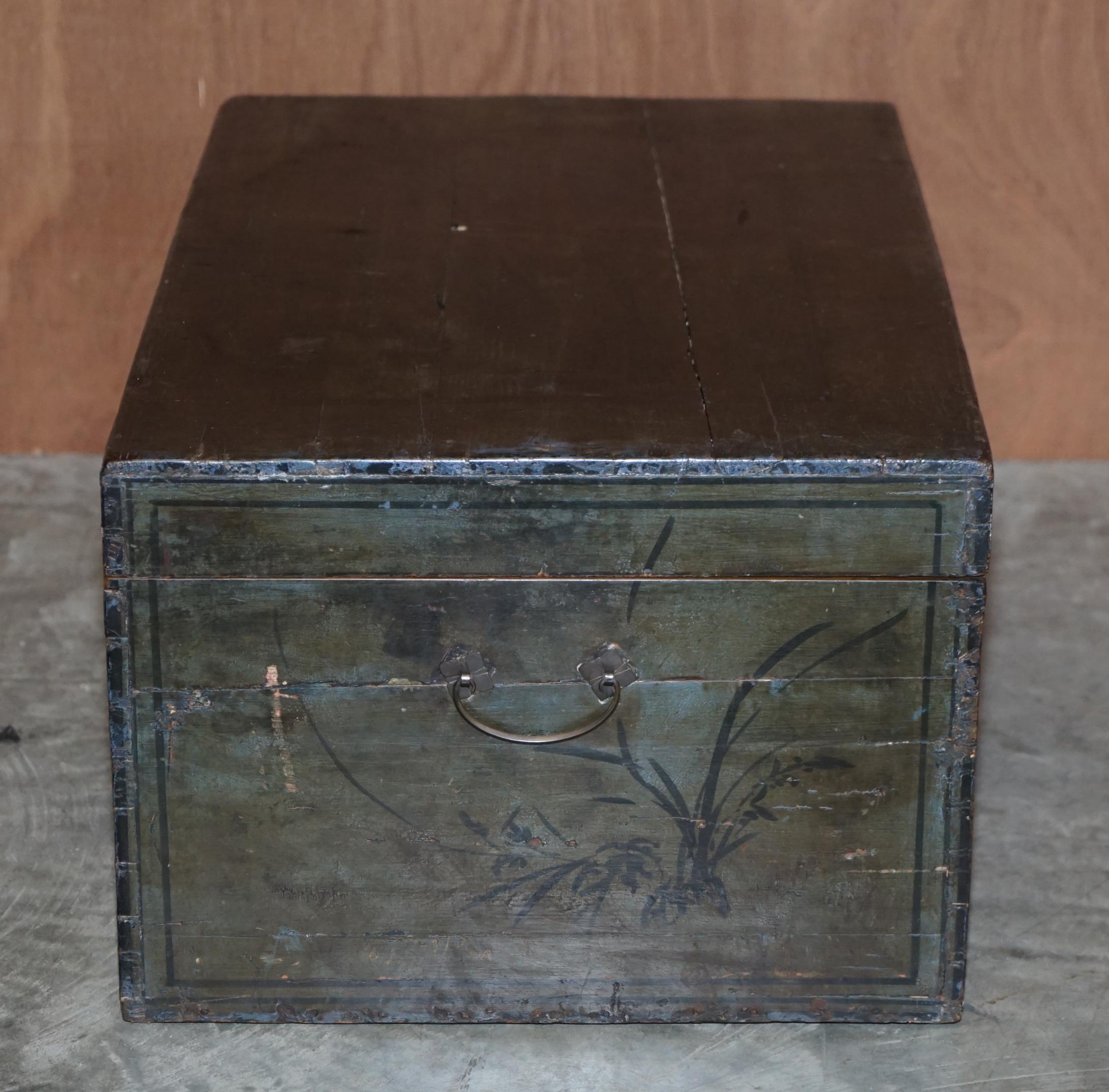 Vintage Oriental Hand Painted Trunk or Chest Depicting Immortals and Buildings For Sale 3