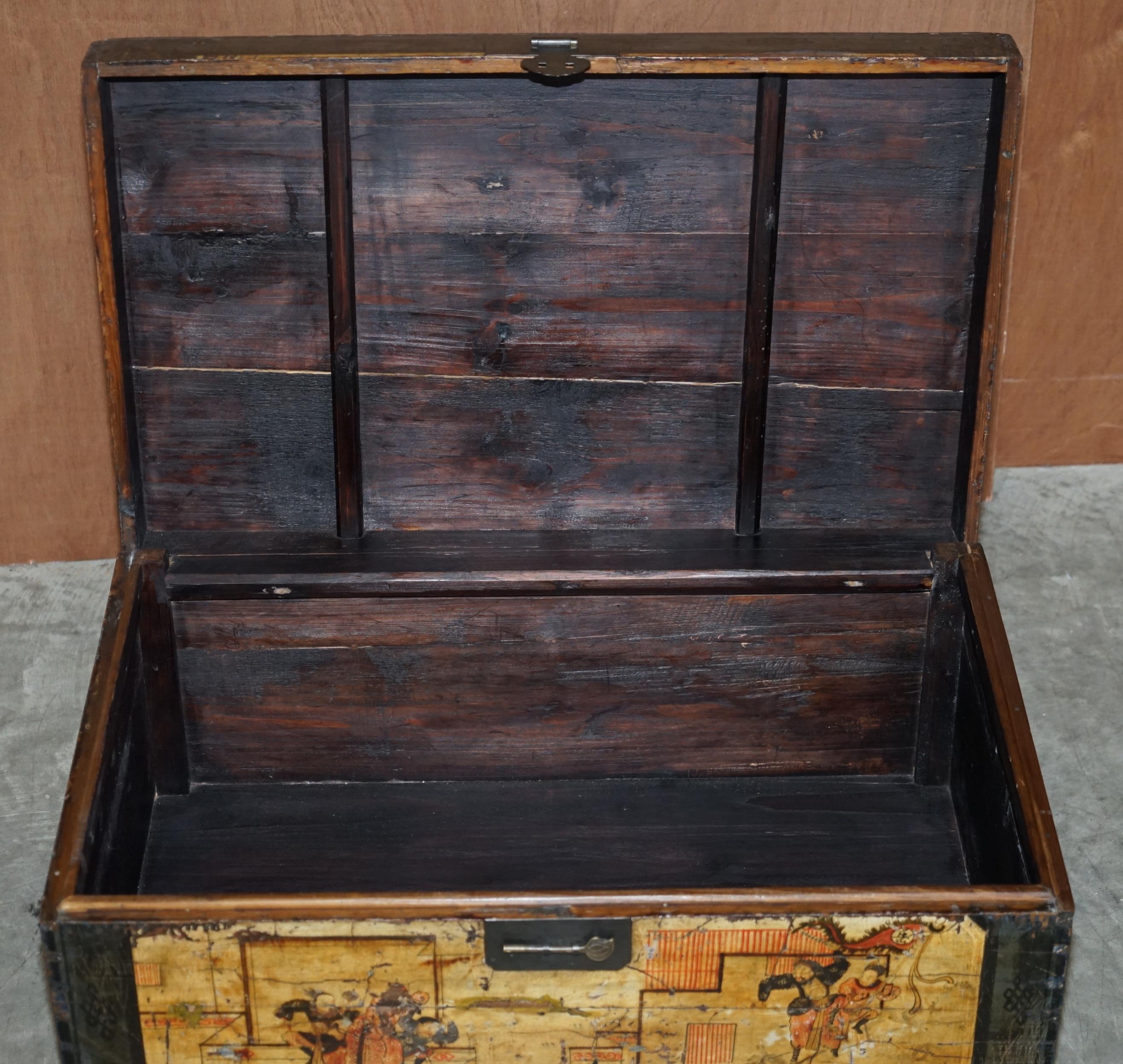 Vintage Oriental Hand Painted Trunk or Chest Depicting Immortals and Buildings For Sale 5