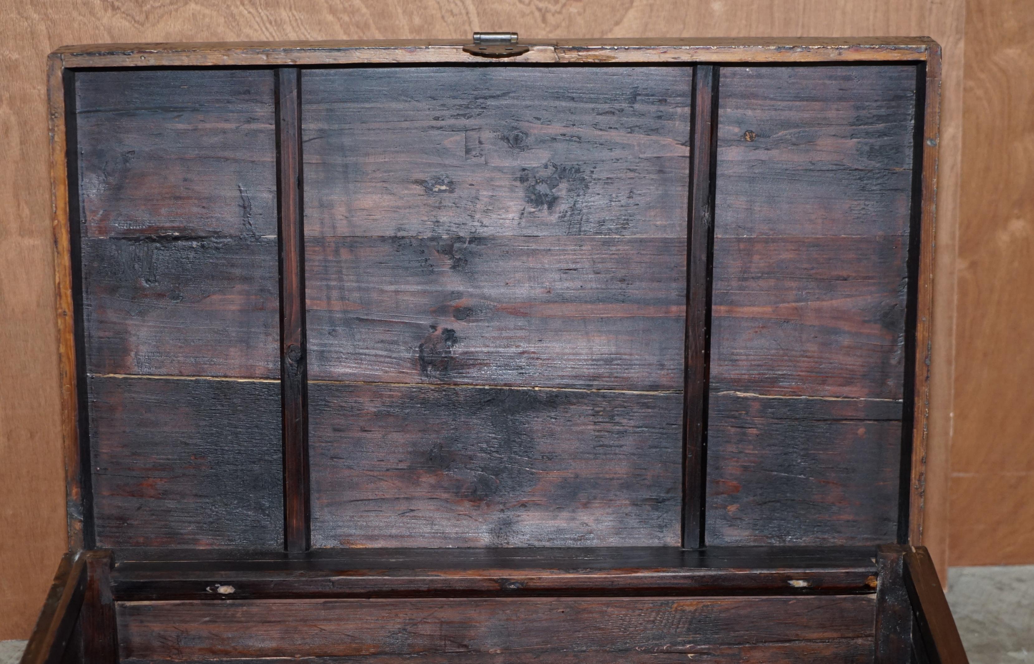 Vintage Oriental Hand Painted Trunk or Chest Depicting Immortals and Buildings For Sale 6