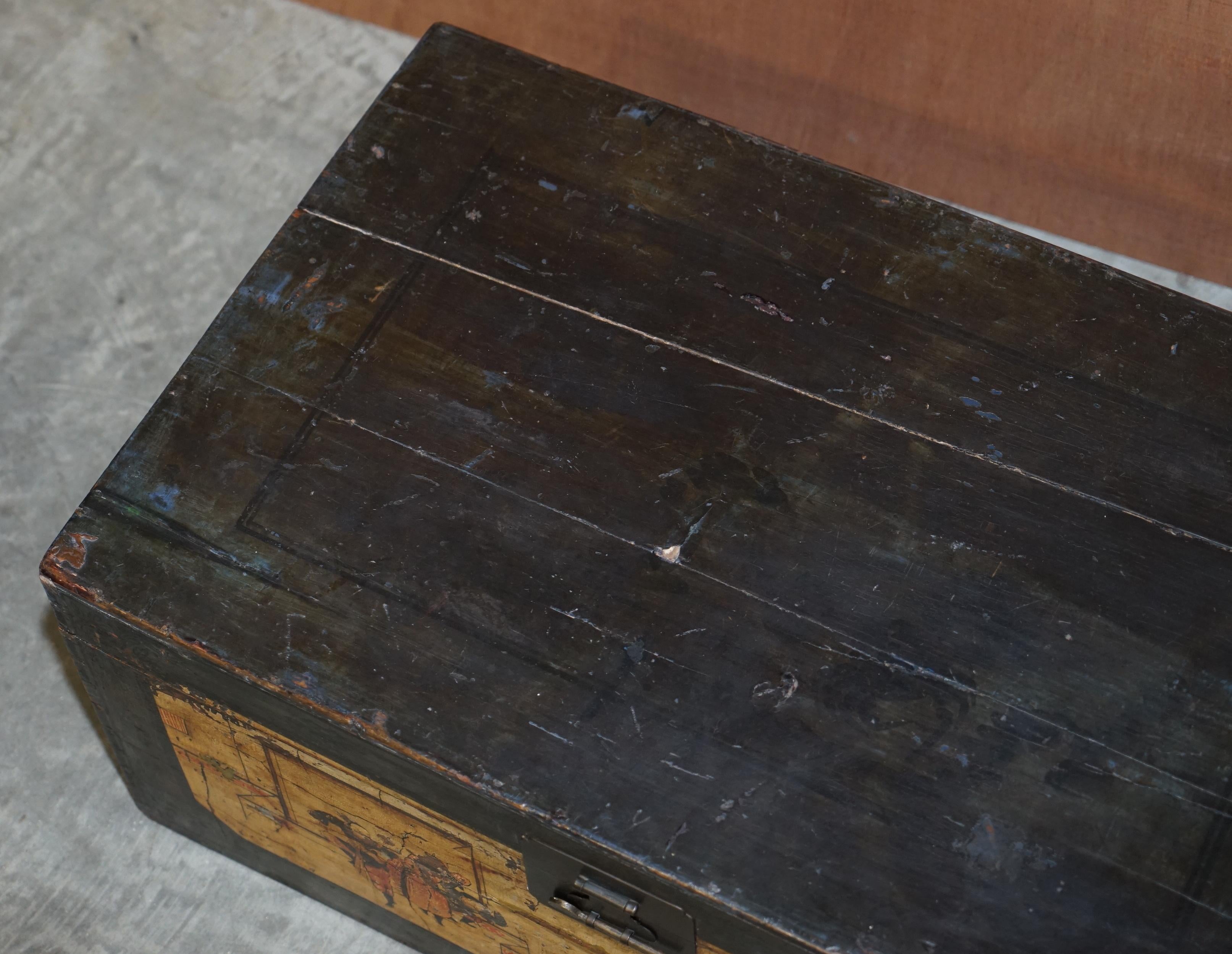 Hand-Painted Vintage Oriental Hand Painted Trunk or Chest Depicting Immortals and Buildings For Sale