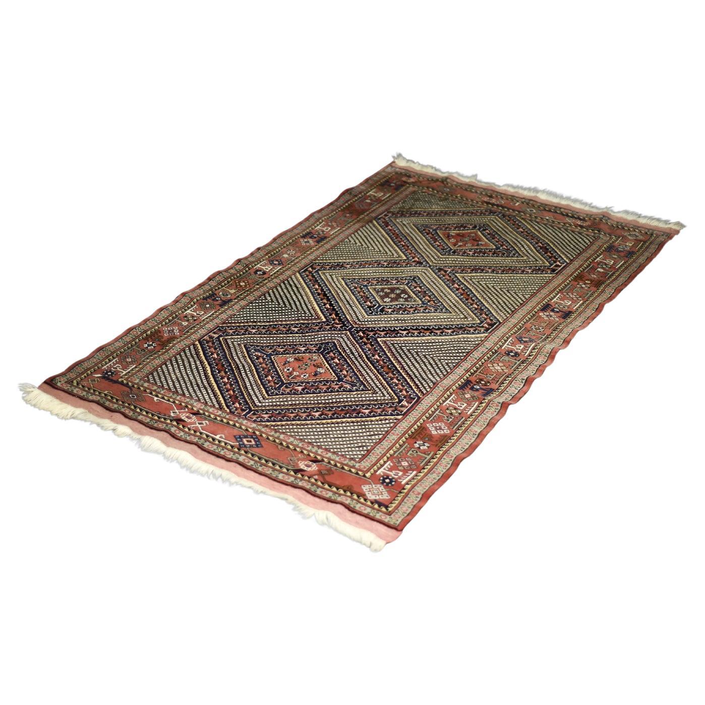 Vintage Oriental Hand-Woven Shiraz Rug, 1960s For Sale