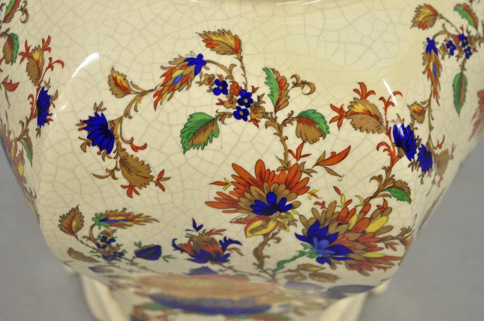 Lampada da tavolo orientale in porcellana esagonale con fiori decorati e barattolo di zenzero in vendita 4