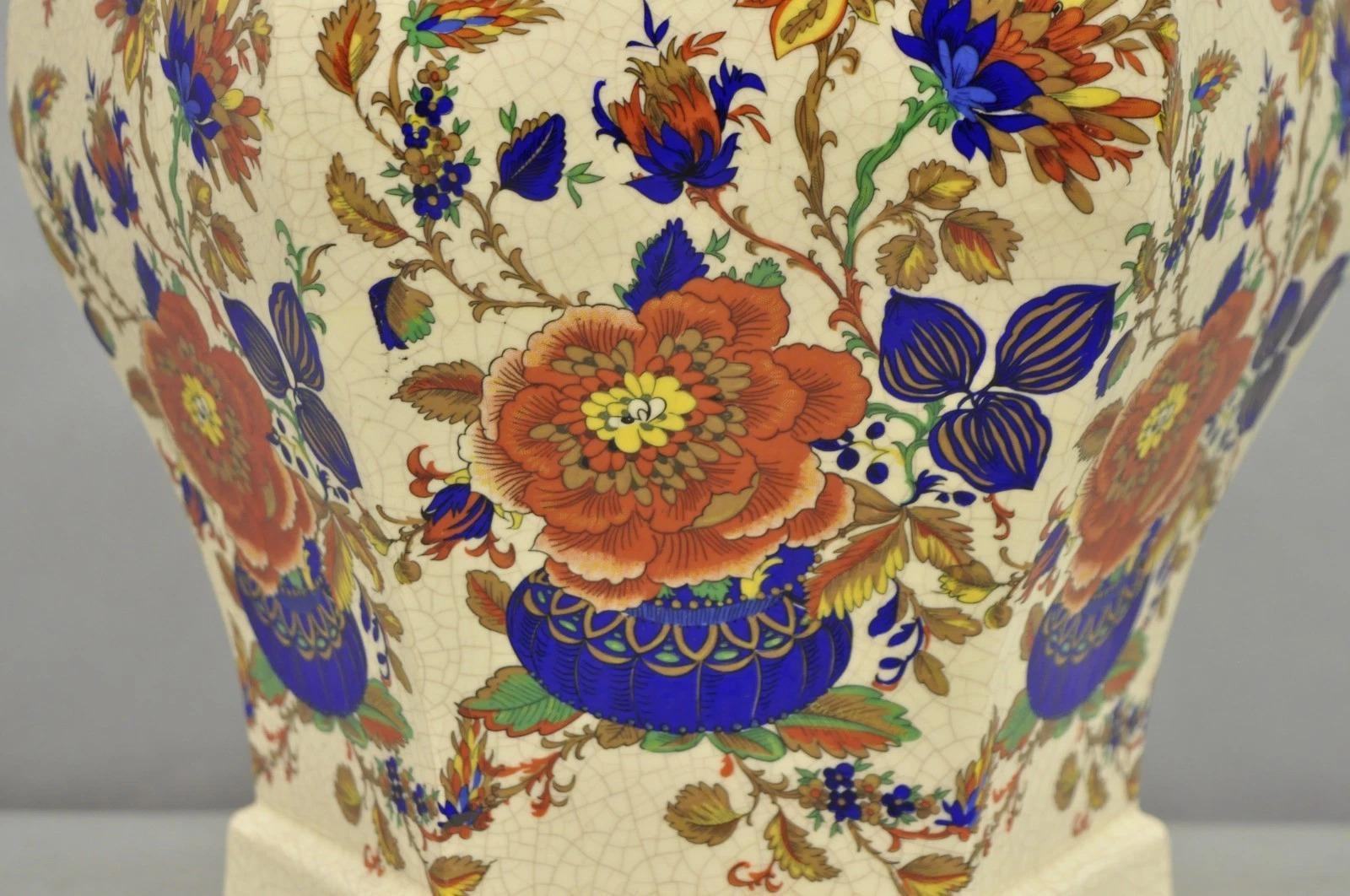 Sconosciuto Lampada da tavolo orientale in porcellana esagonale con fiori decorati e barattolo di zenzero in vendita
