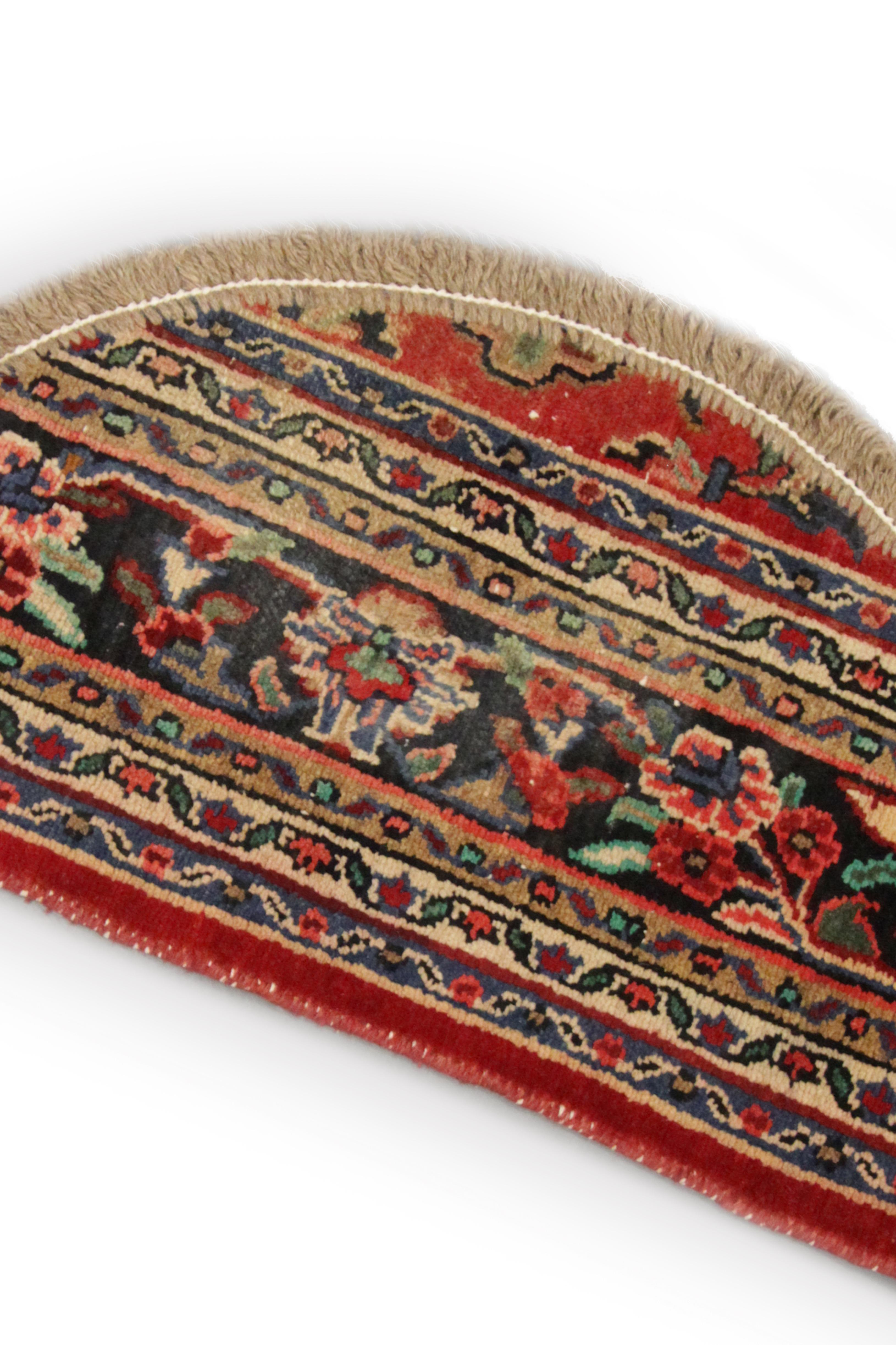 Orientalischer Teppich-Türteppich, handgefertigter Teppich (Barock) im Angebot