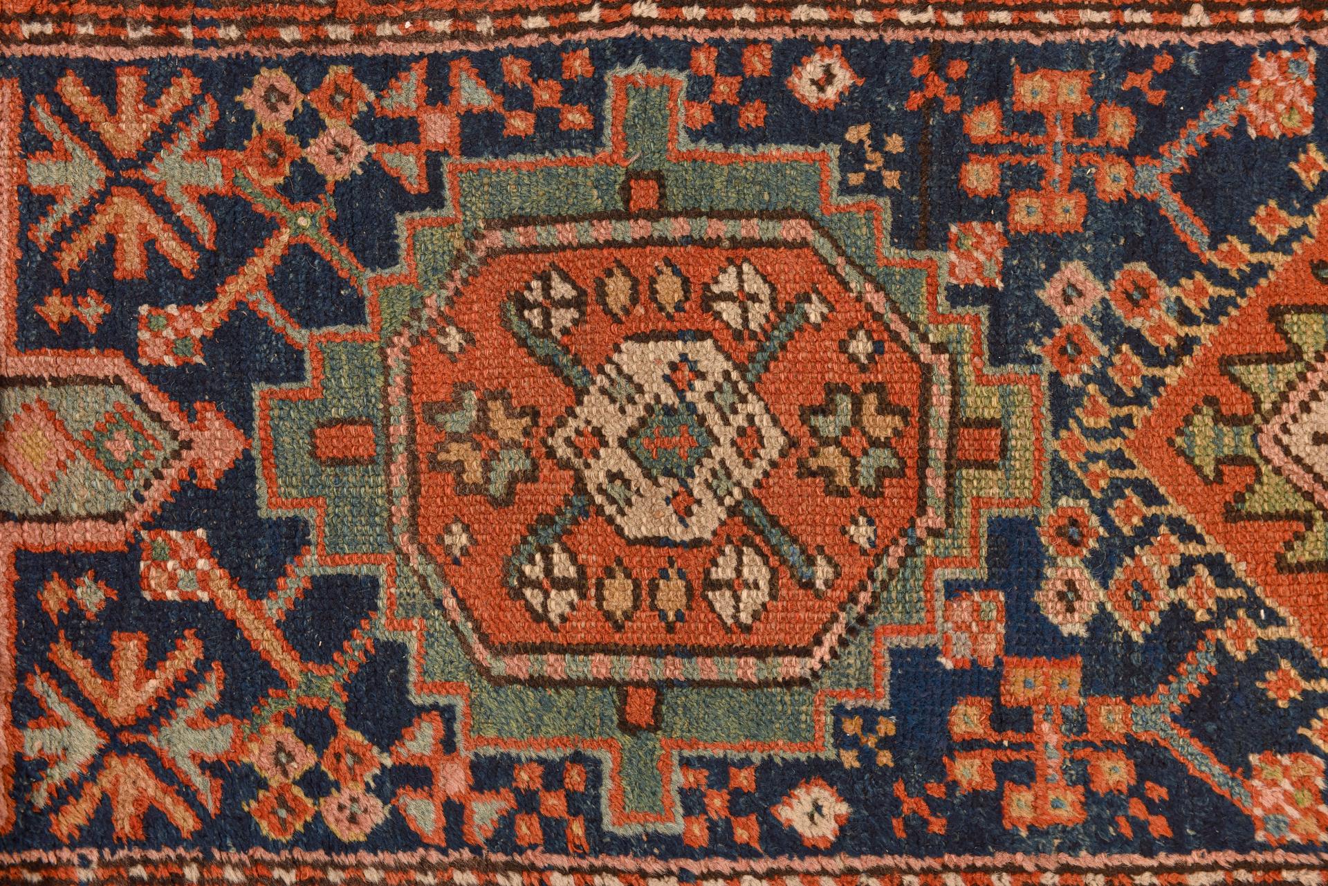 Laine Tapis de couloir oriental vintage en vente