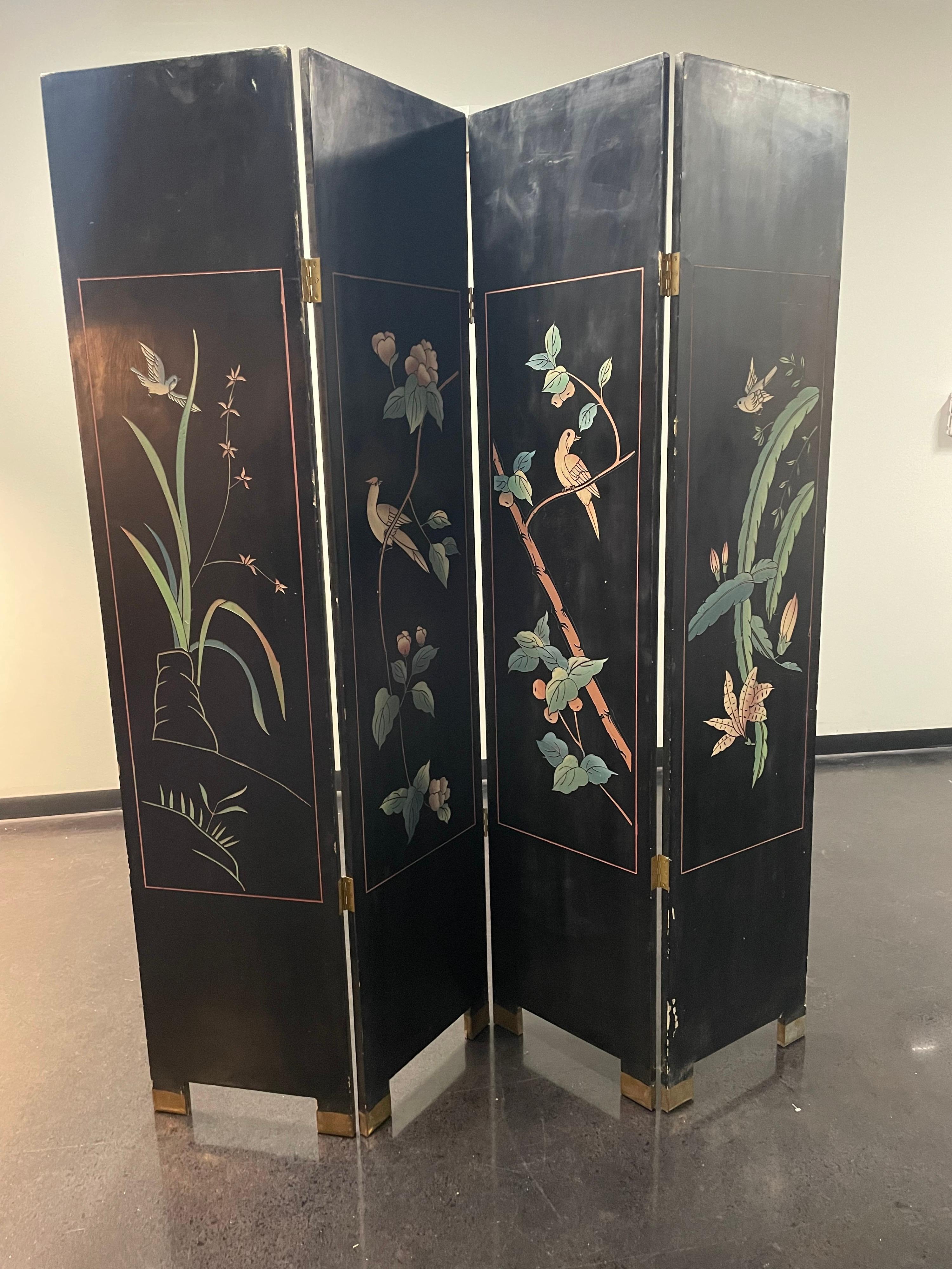 Vintage Oriental 4-panel screen room divider. Featuring a gold leaf finish. Measure: Each panel is 16