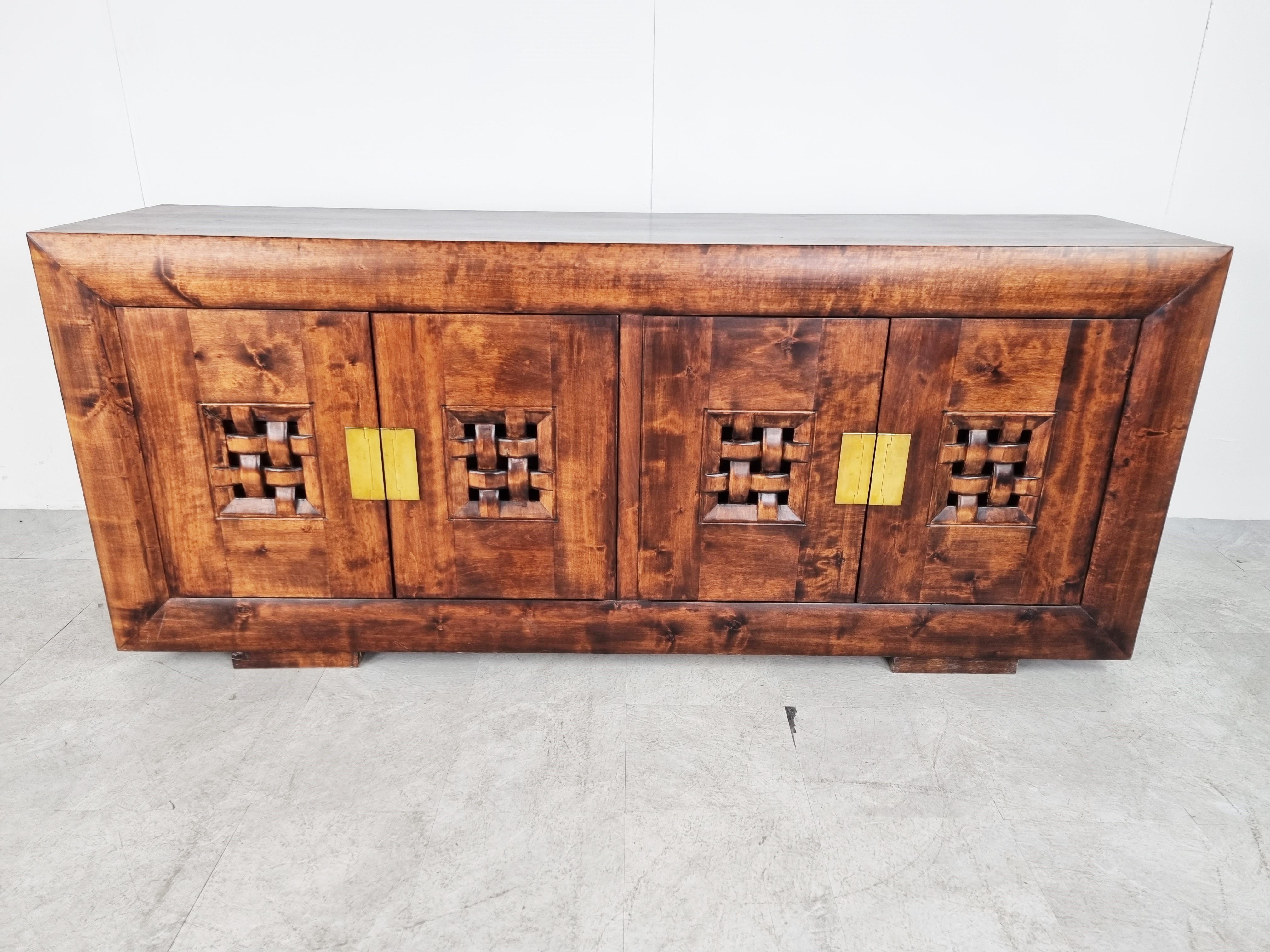 Chinese Vintage Oriental Sideboard, 1980s