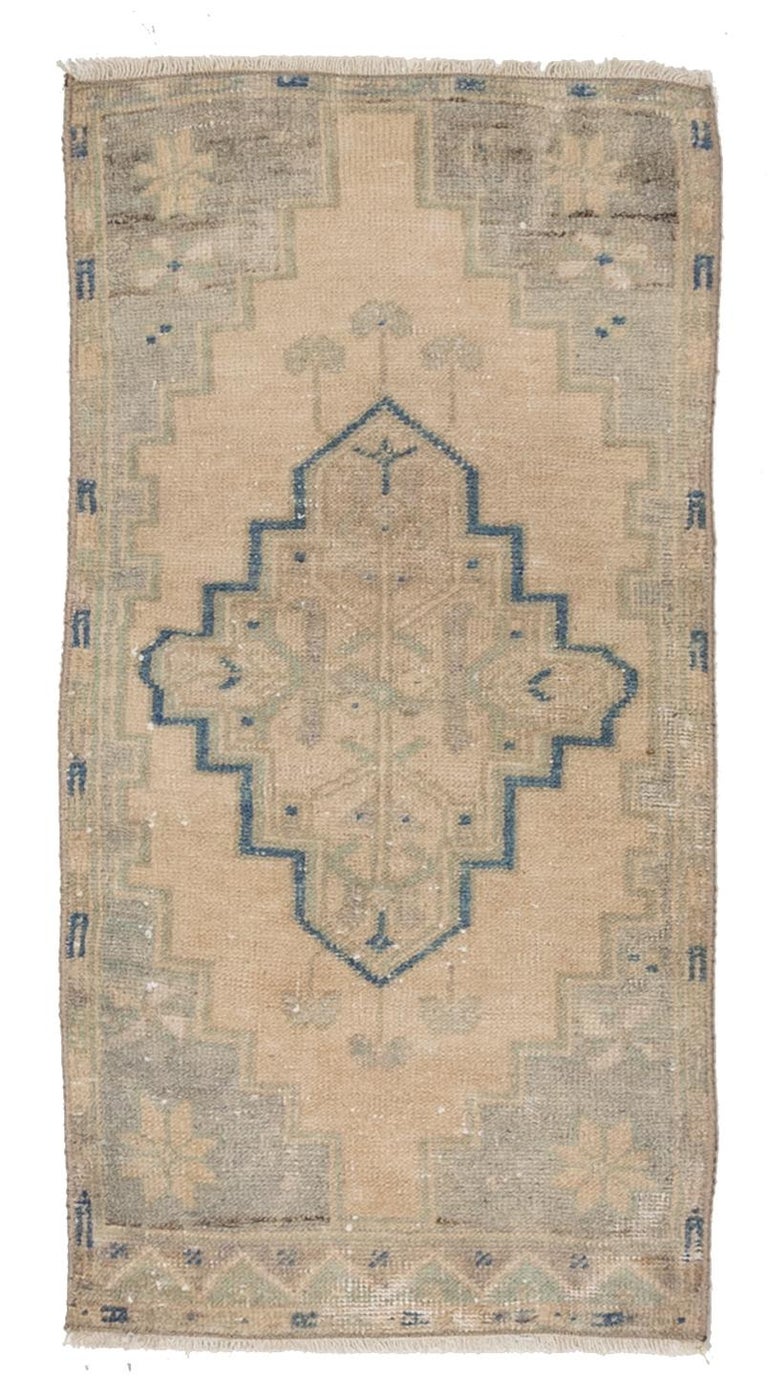 Vintage Oriental Turkish Mini Rug For Sale at 1stDibs