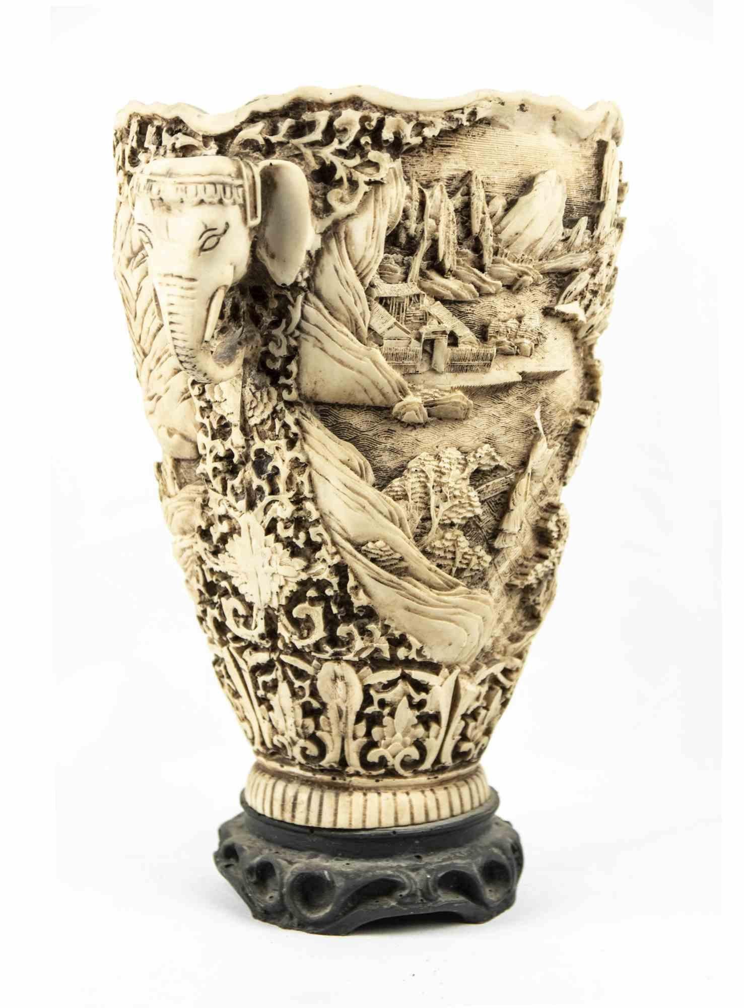 vase ivoire elephant