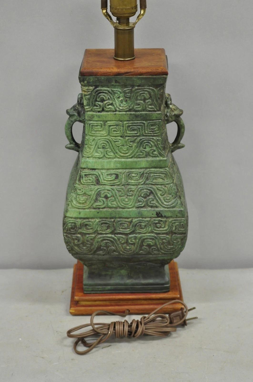 Vintage Oriental Verdigris Green Archaic Bronze Figural Chinese Table Lamp For Sale 4