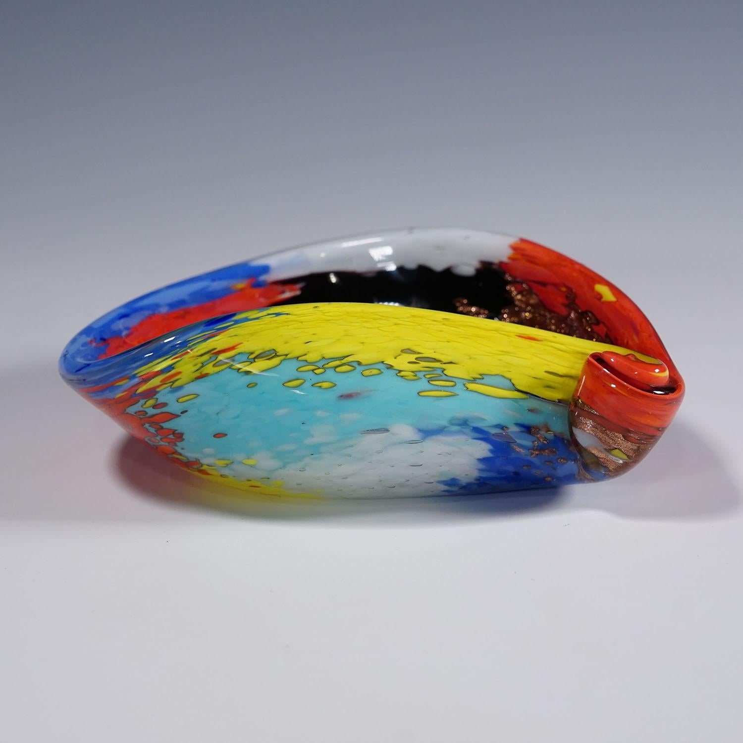 Ciotola d'epoca in vetro artistico Oriente di Dino Martens per Aureliano Toso In condizioni buone in vendita a Berghuelen, DE