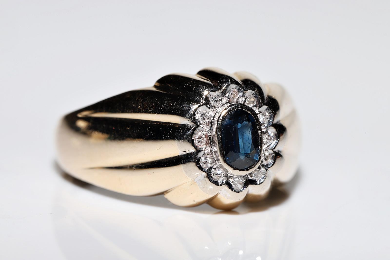 Brilliant Cut Vintage Original 14k Gold Circa 1970s Natural Diamond And Sapphire Ring For Sale