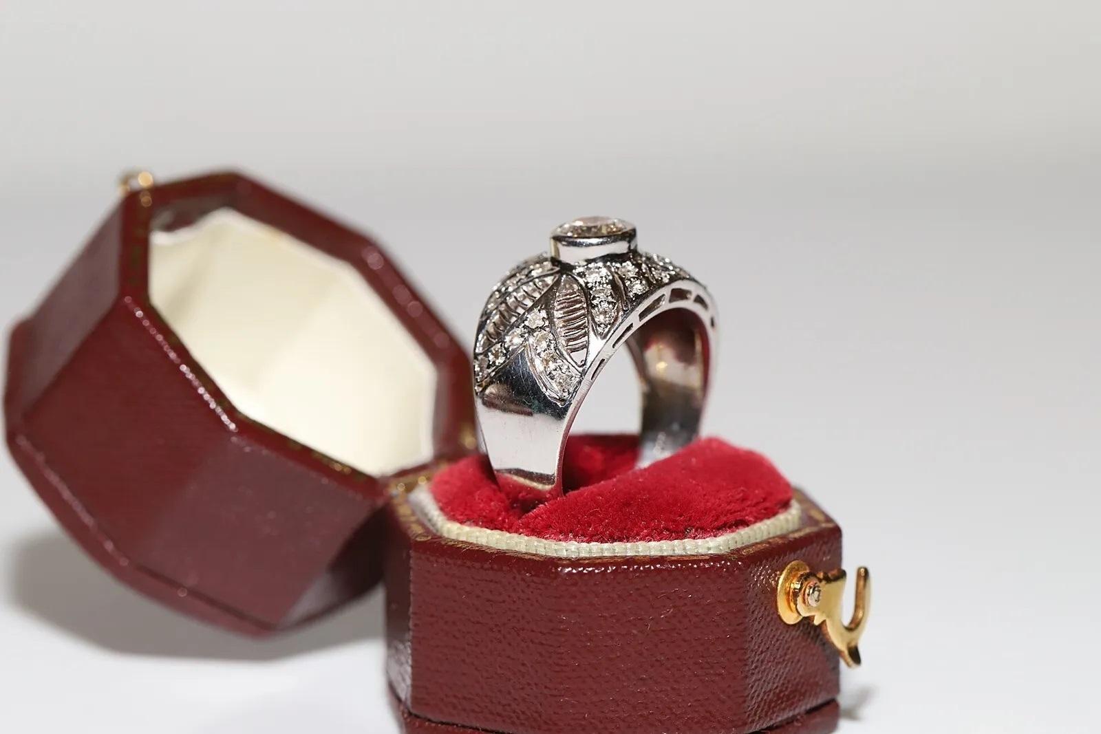 Anillo original vintage de oro blanco de 14k decorado con diamantes naturales en venta 5