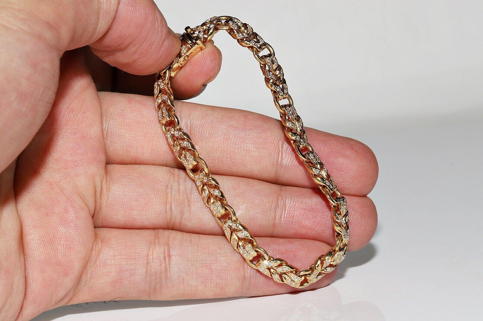 Bracciale originale d'epoca in oro 18 carati, circa anni '80, con diamanti naturali decorati in vendita 1